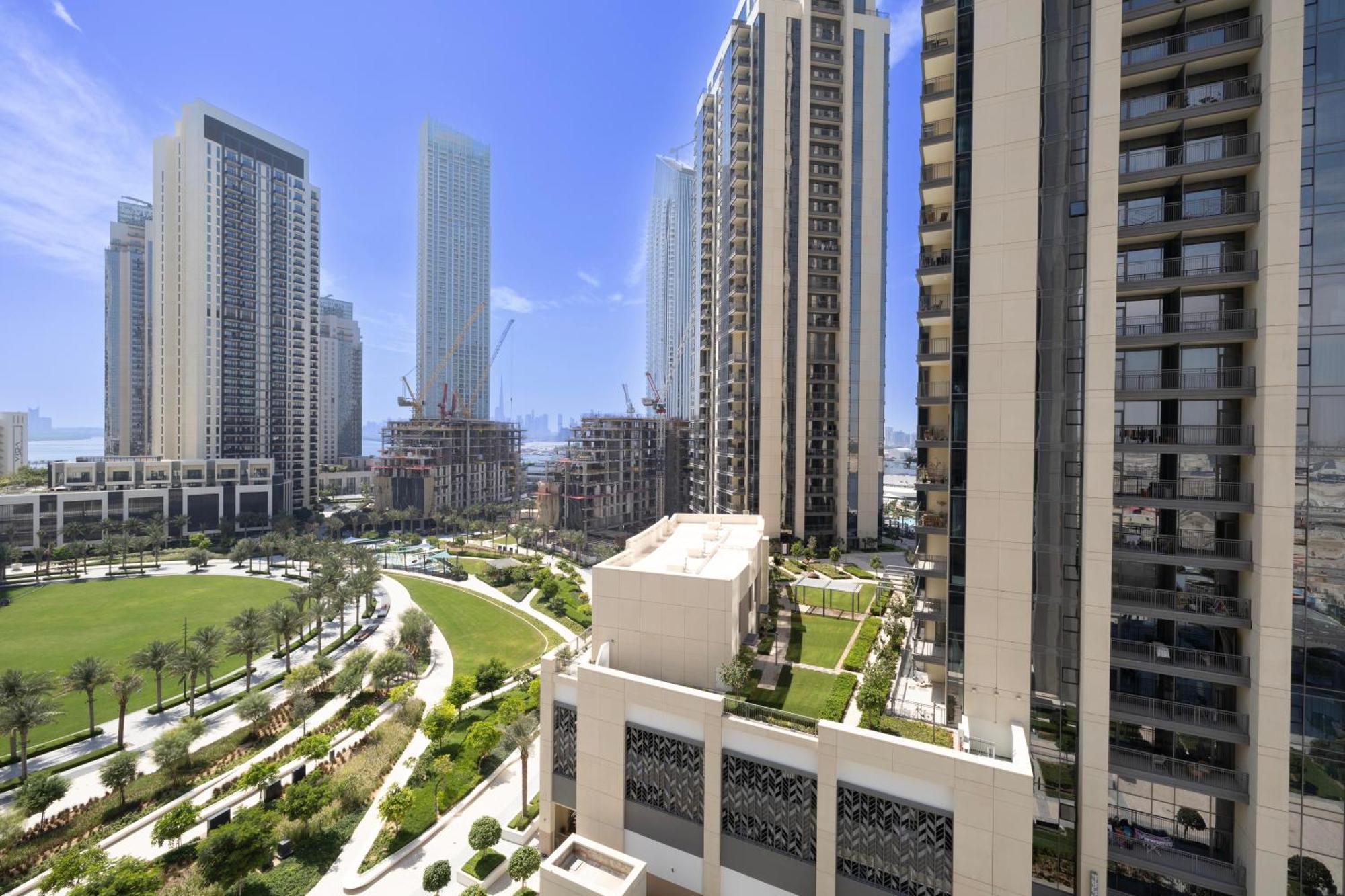 Vibrant Living In The Center At Creek Appartamento