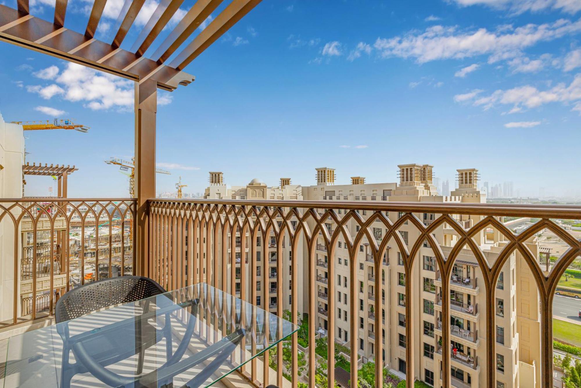 Modern And Charm In Mjl Appartement Dubaï