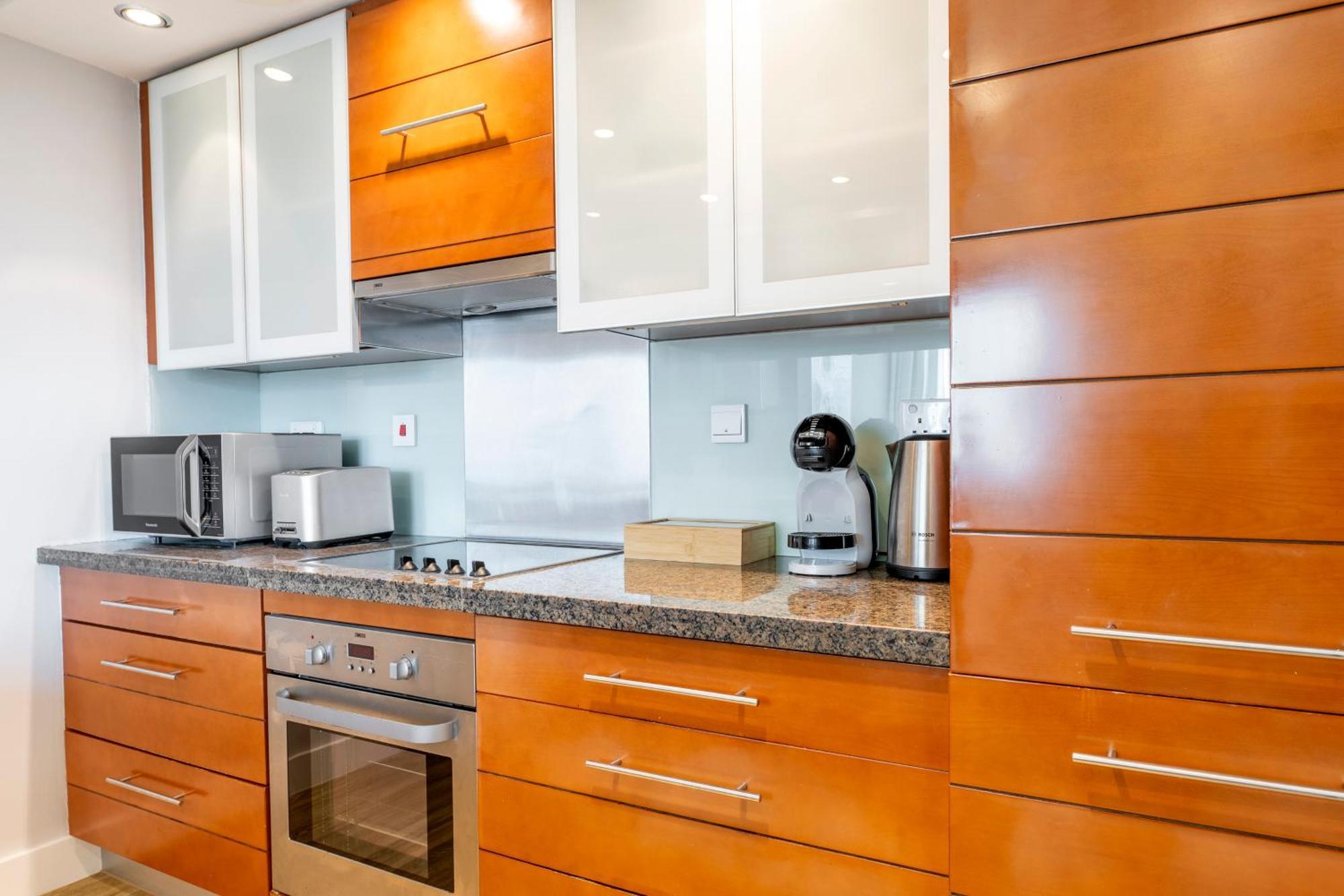 Luxury Downtown 2br - 5 Min To Fountain - Full Burj Khalifa View Apartment *