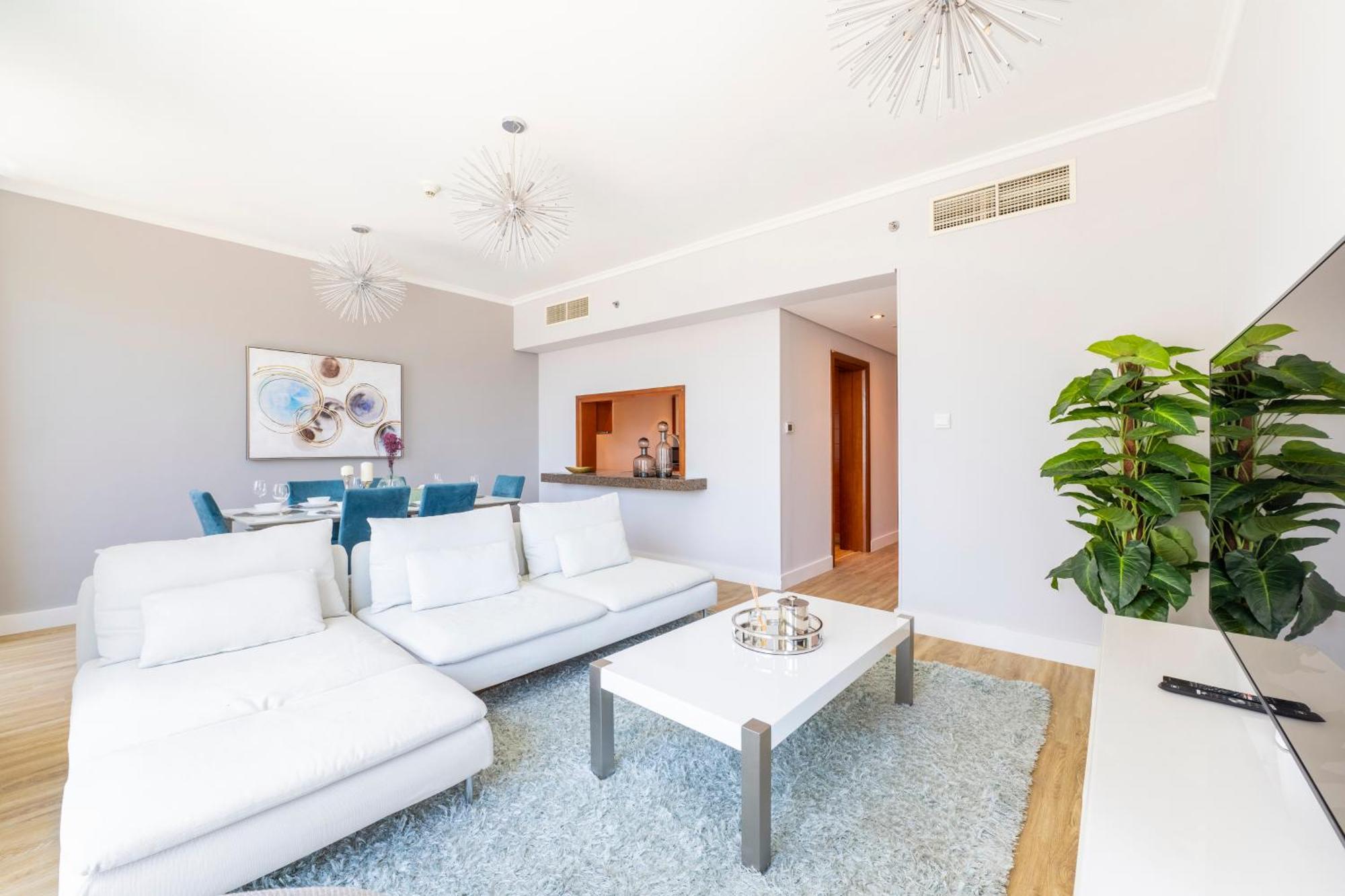 Apartment Luxury Downtown 2br - 5 Min To Fountain - Full Burj Khalifa View *