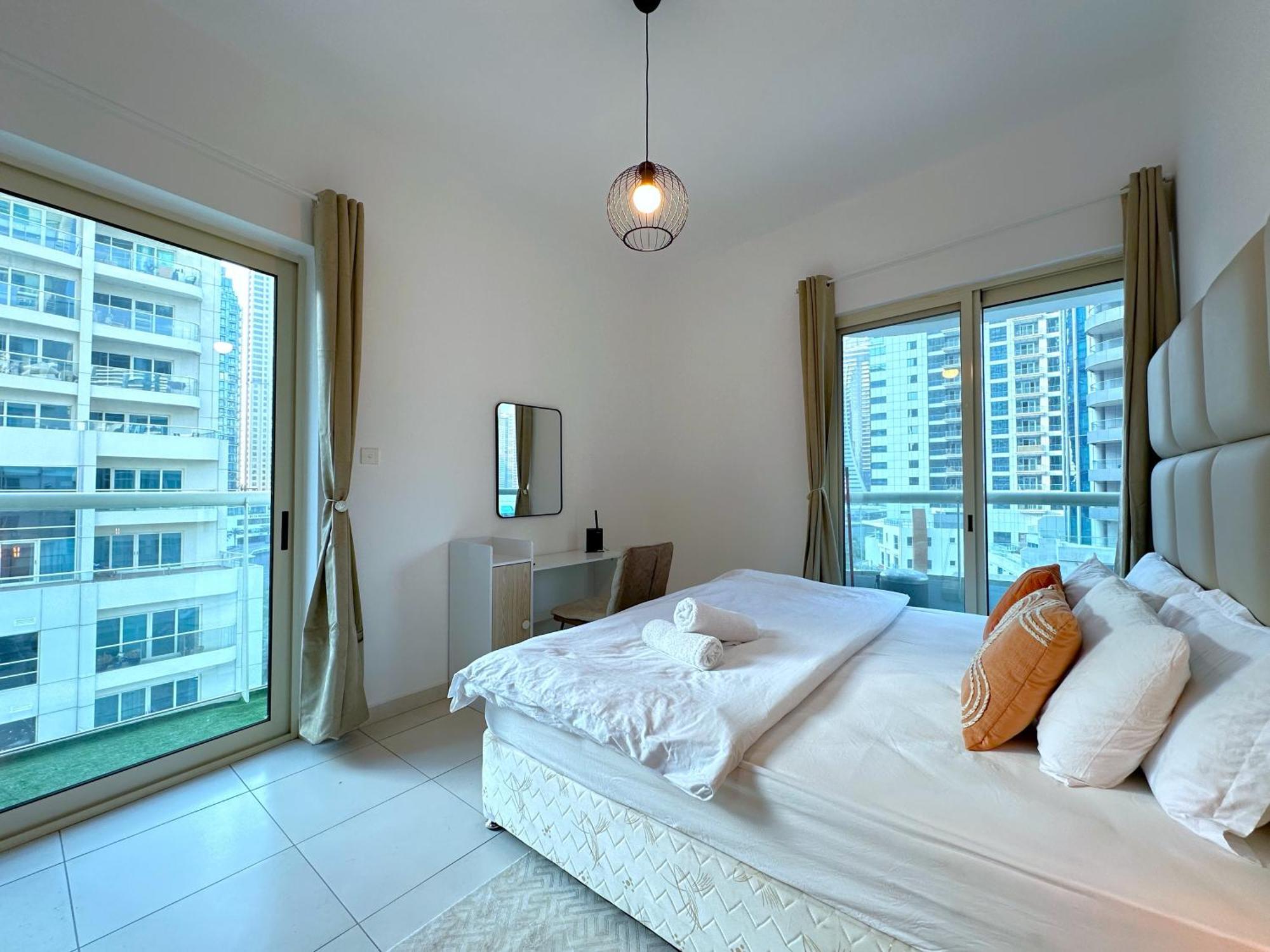 Dreamlike Full Pool & Marina View