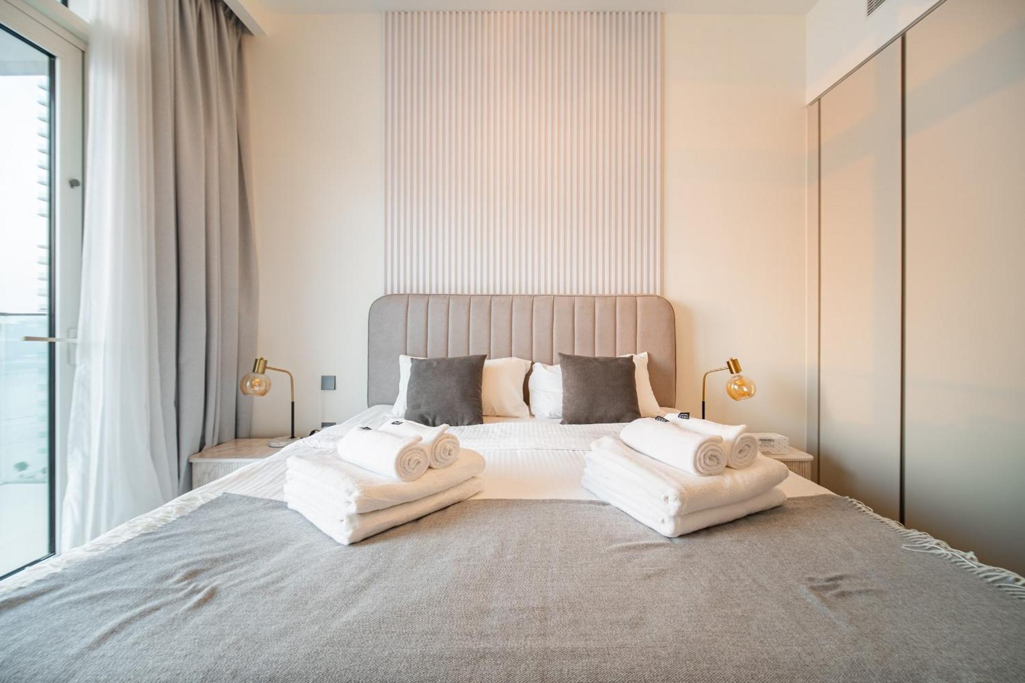 Appartement On The First Line Of The Coast With Access To The And Sea Views Dubaï
