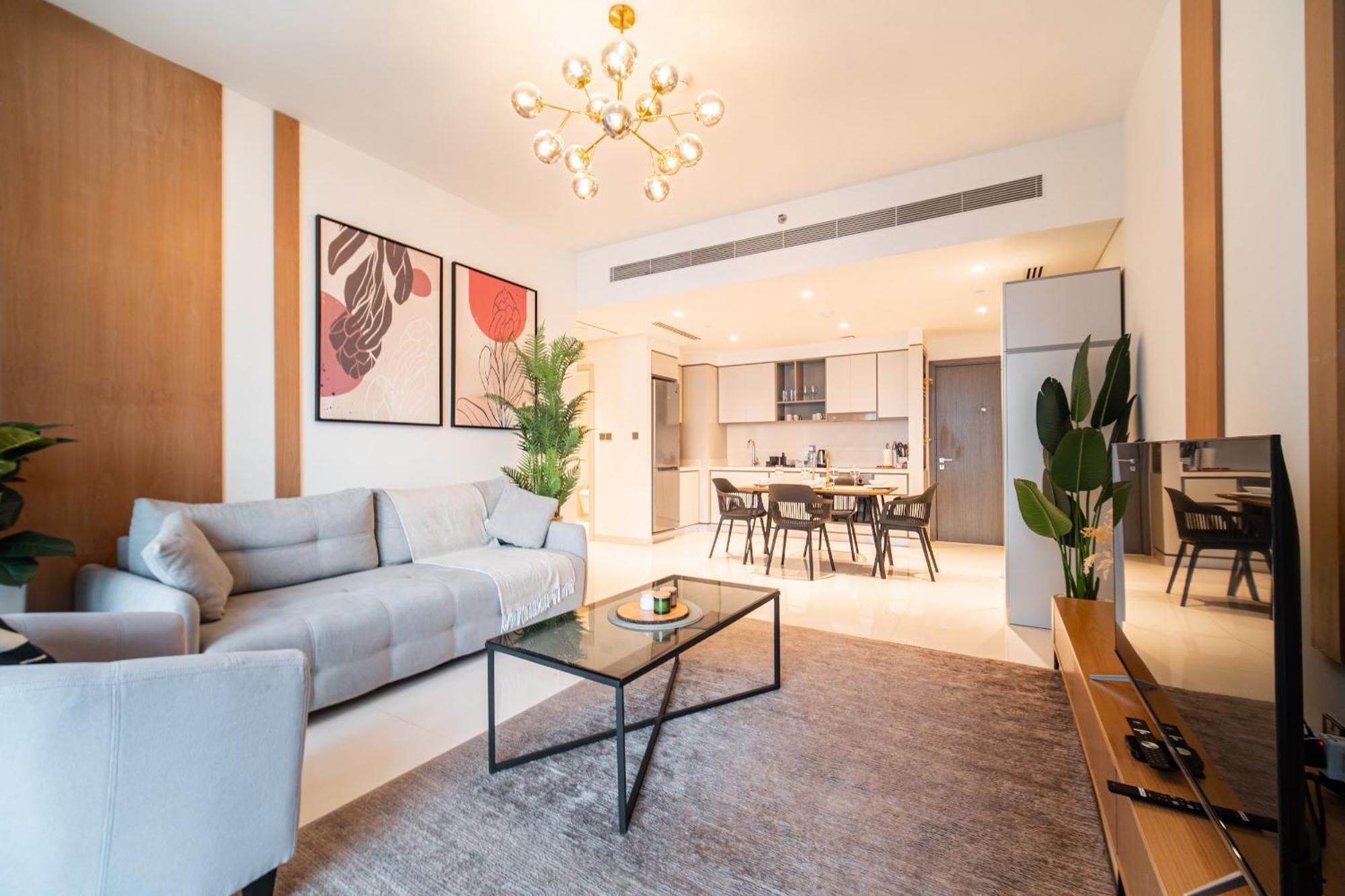 On The First Line Of The Coast With Access To The And Sea Views Appartement
