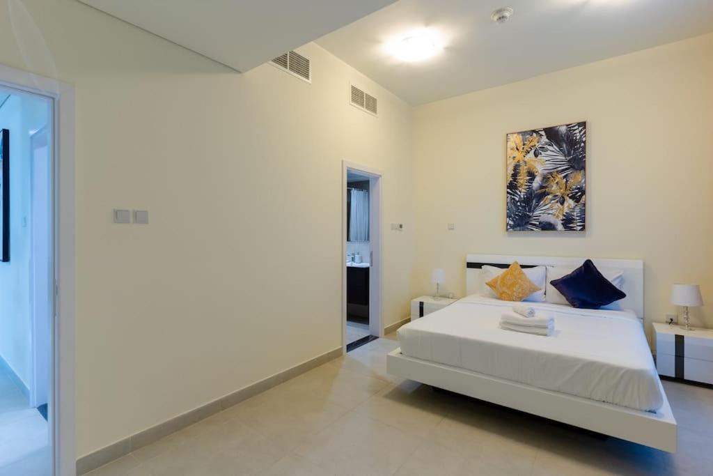 Modern L Sleeps 4 L 2 Baths * Dubai