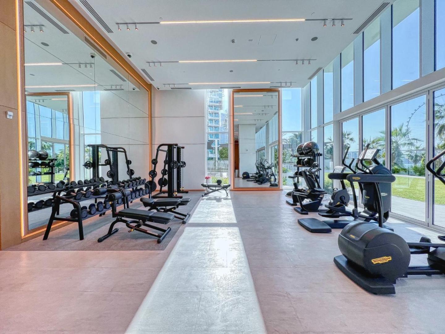 Brand New 1br In Jbr With Access Apartamento