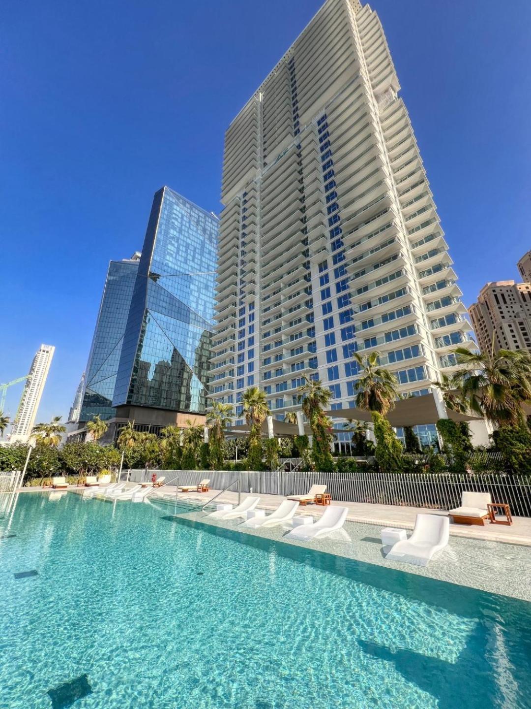 Brand New 1br In Jbr With Access * Dubái