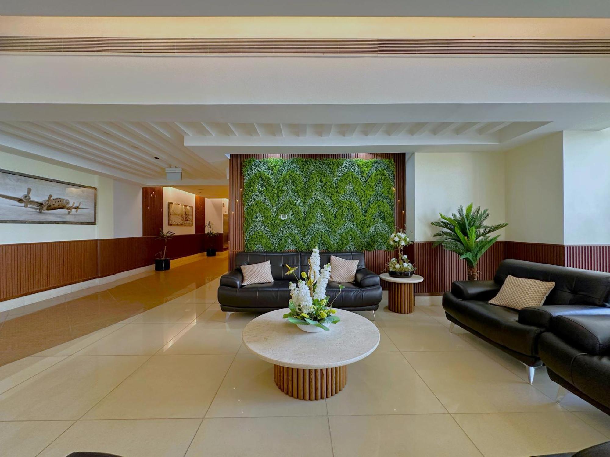 Dreamlike Full Pool & Marina View