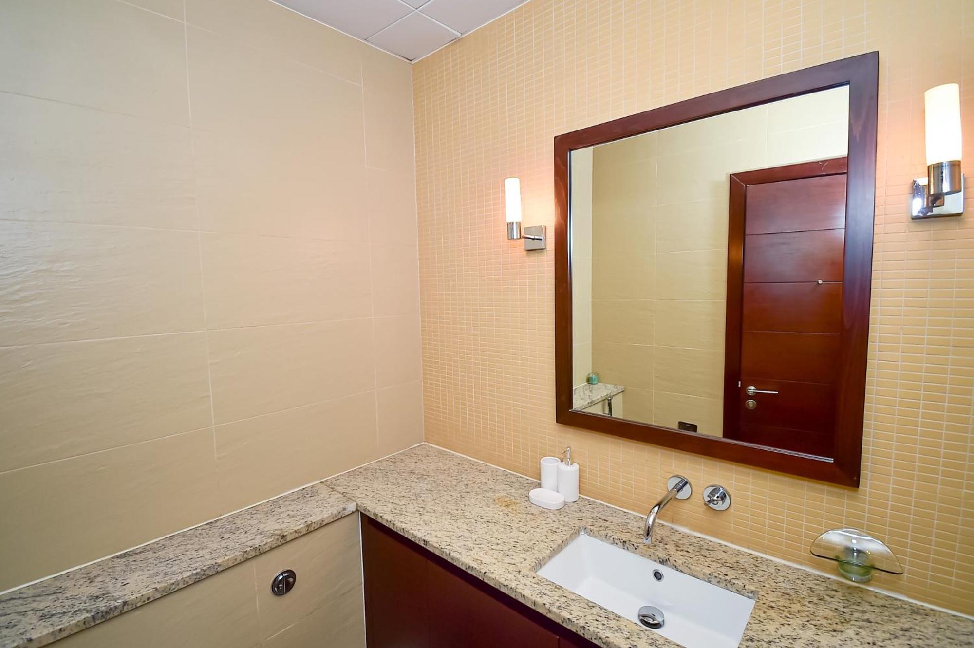 Apartamento Luxury Escapes - Ocean-view Retreat 1-bedroom At Tiara Palm
