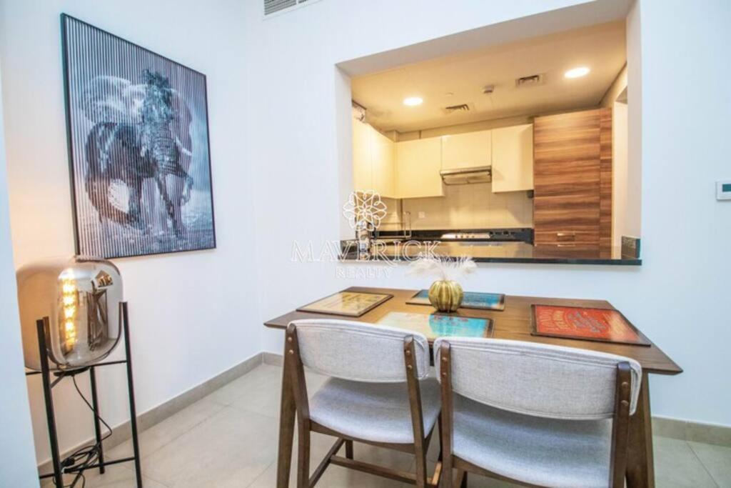Apartamento 1 Bedroom Spacious Canal View In Marina *