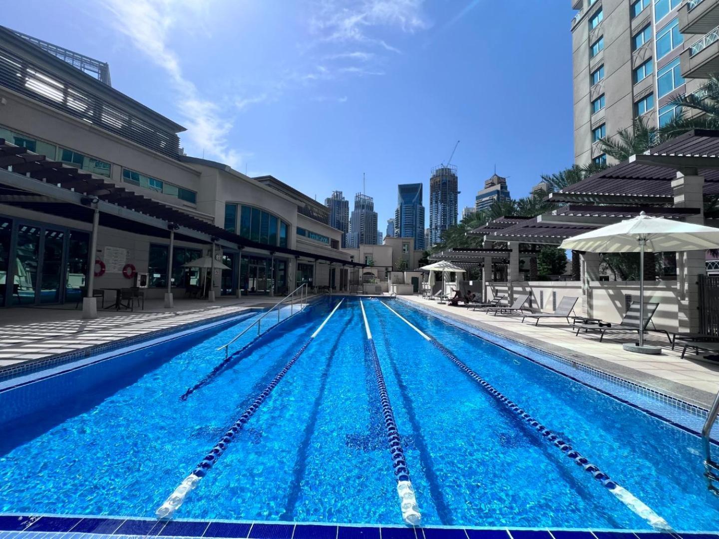 Beautiful 2br Study - Marina * Dubaï