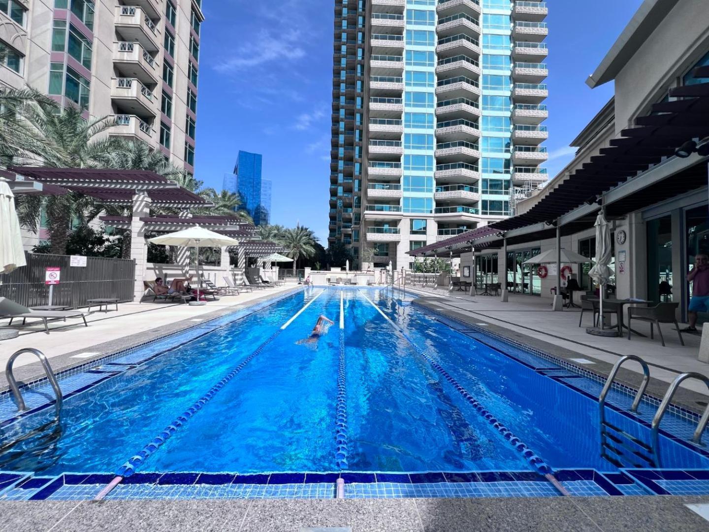 Appartement Beautiful 2br Study - Marina Dubaï