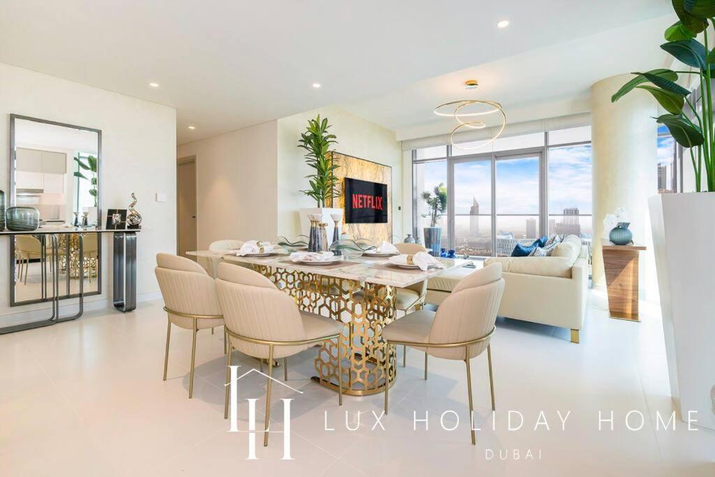 Lux The Marina Vista Beachfront 3 *