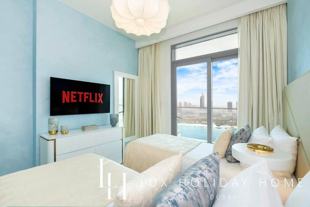 Lux The Marina Vista Beachfront 3 Dubaï