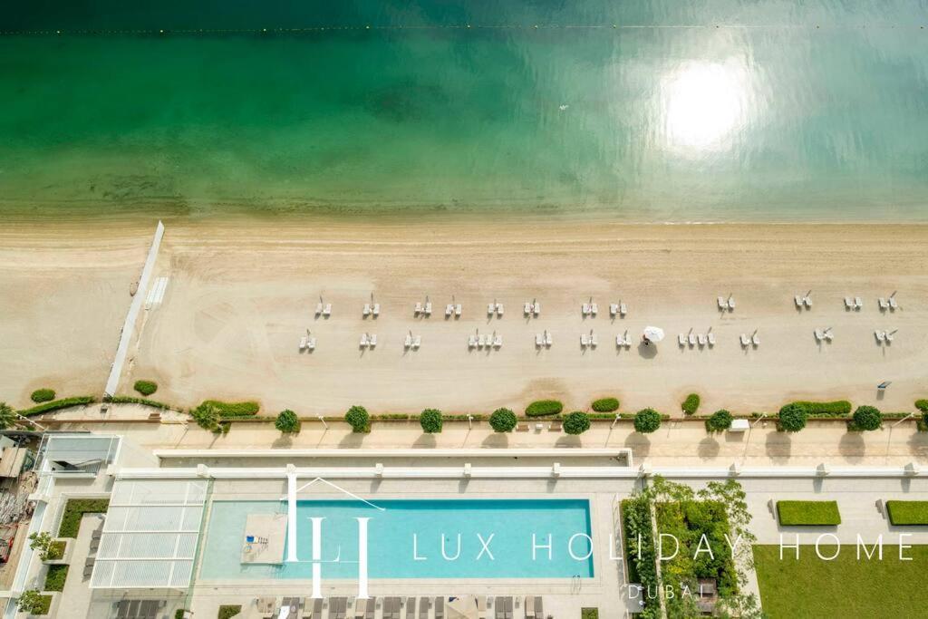 Lux The Marina Vista Beachfront 3 *