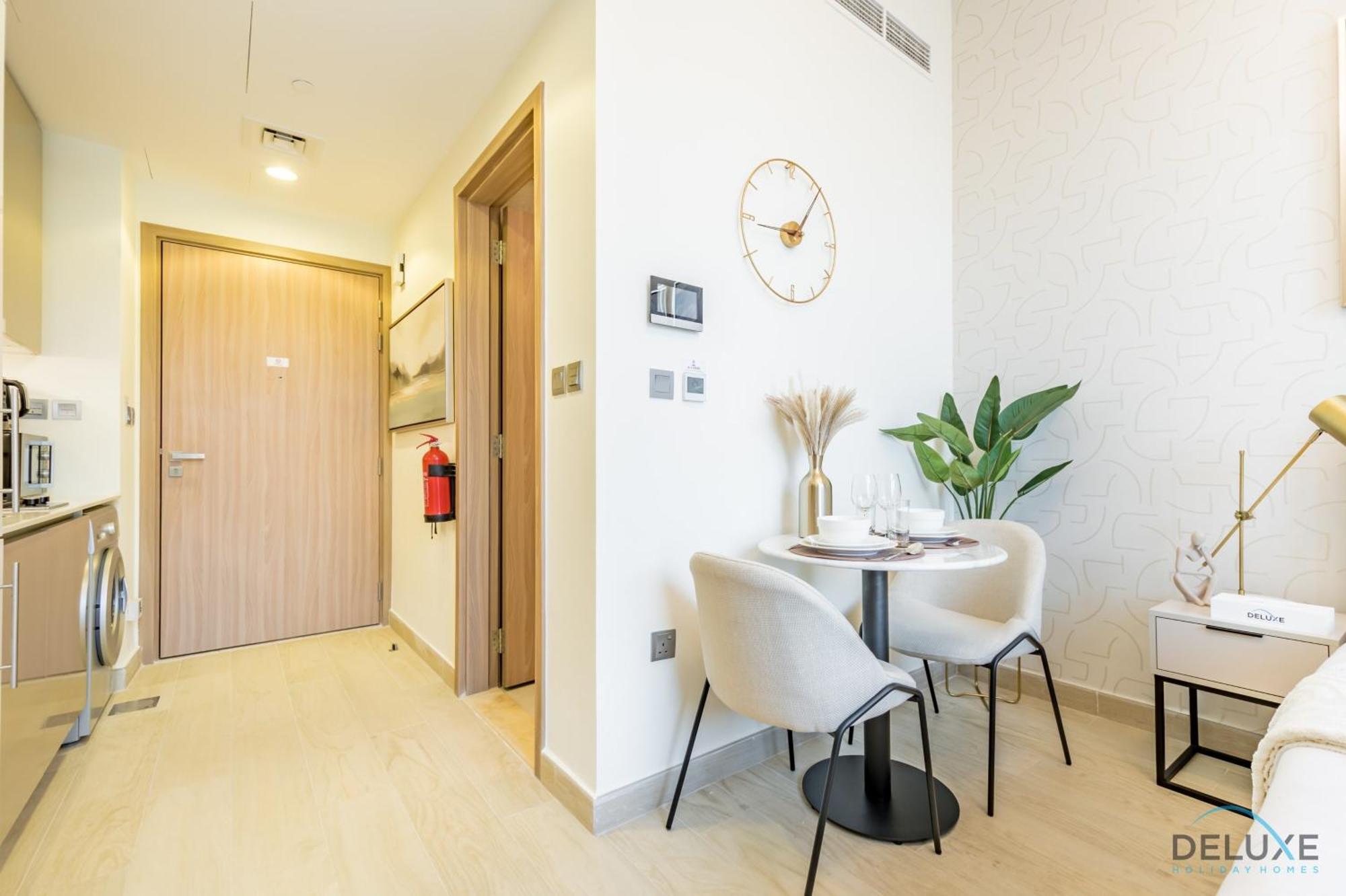 Appartement Alluring At Azizi Riviera 16, Al Merkadh By Deluxe Homes