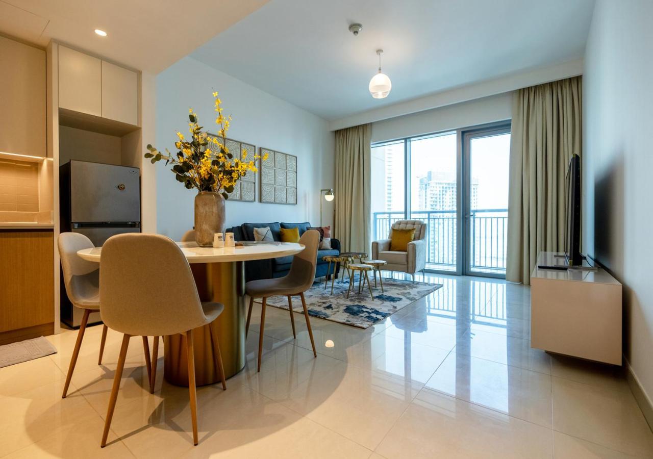Savis Home- Vibrant Neighborhood With Creek View Appartement *