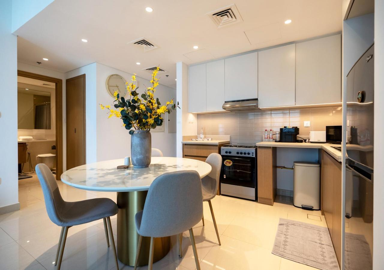 Savis Home- Vibrant Neighborhood With Creek View Dubaï
