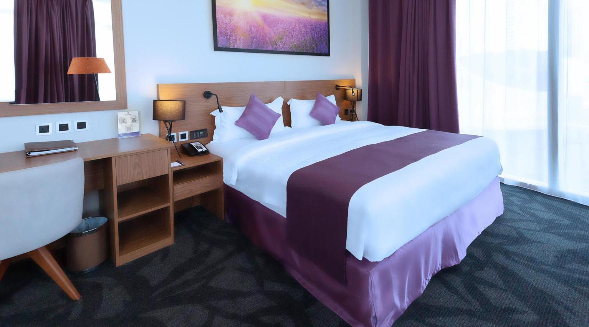 Park Regis Business Bay 4*