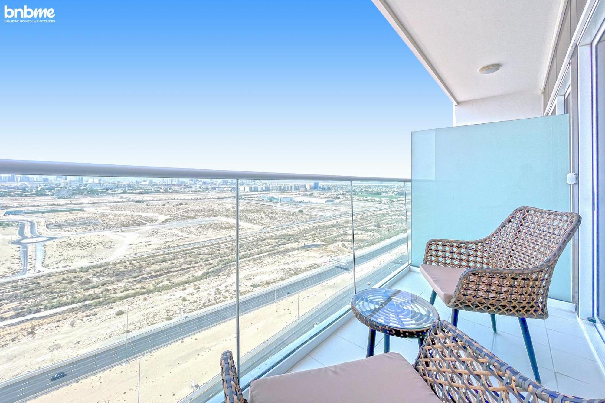 Apartment Bnbmehomes - Damac Hills - Carson Tower Dubai