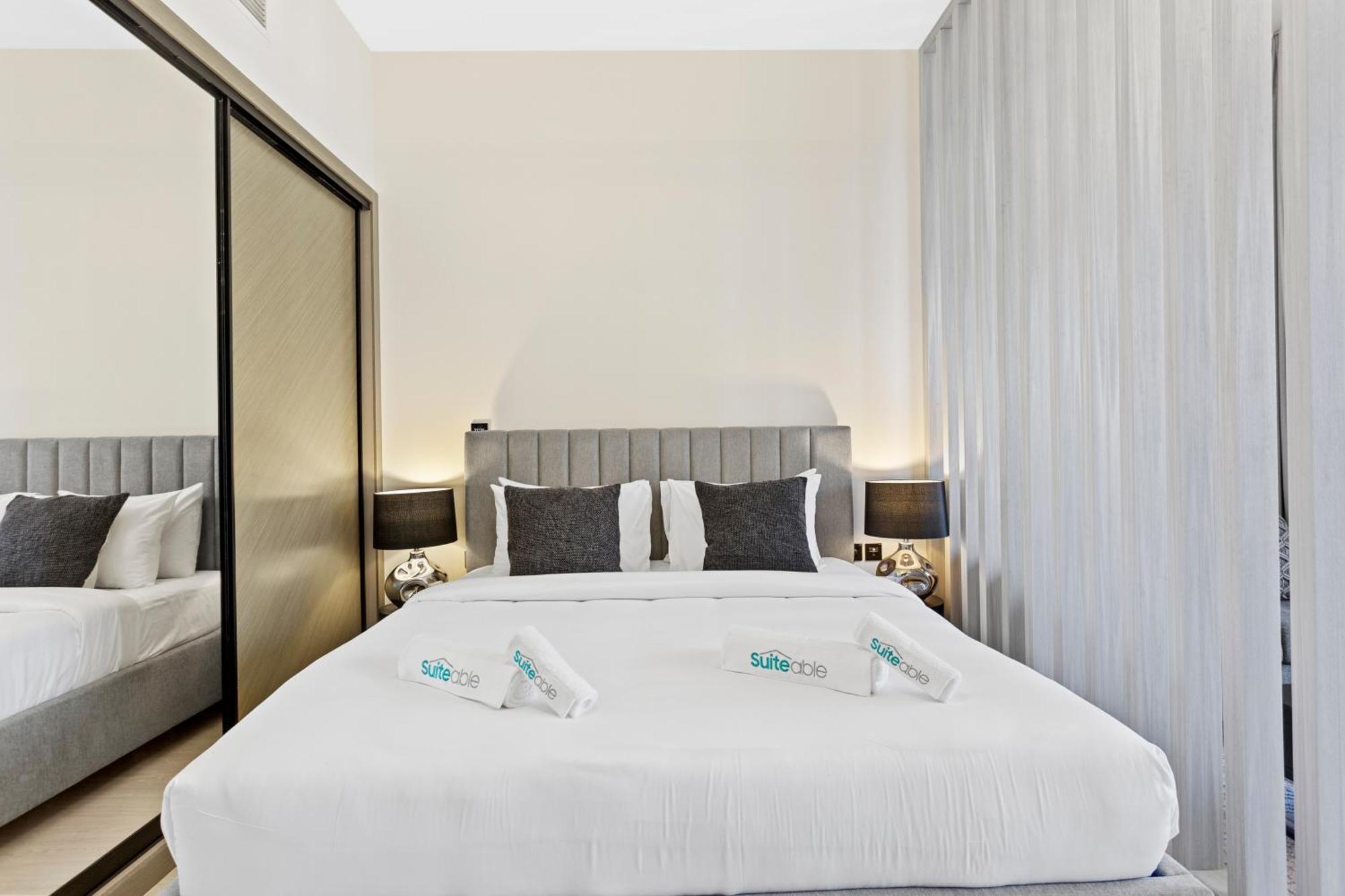 Appartement Retreat With Canal And Burj Khalifa Views