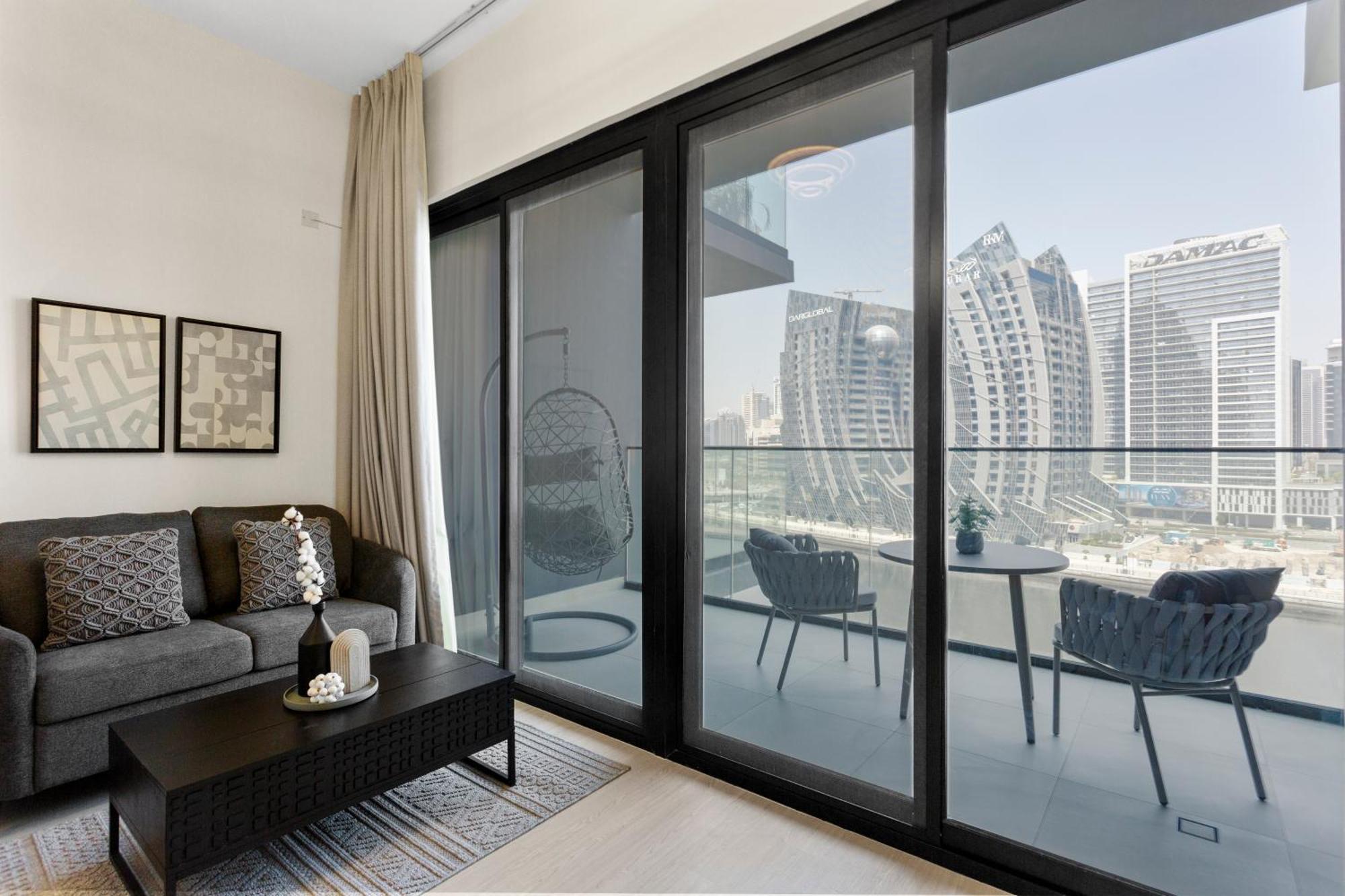 Appartement Retreat With Canal And Burj Khalifa Views