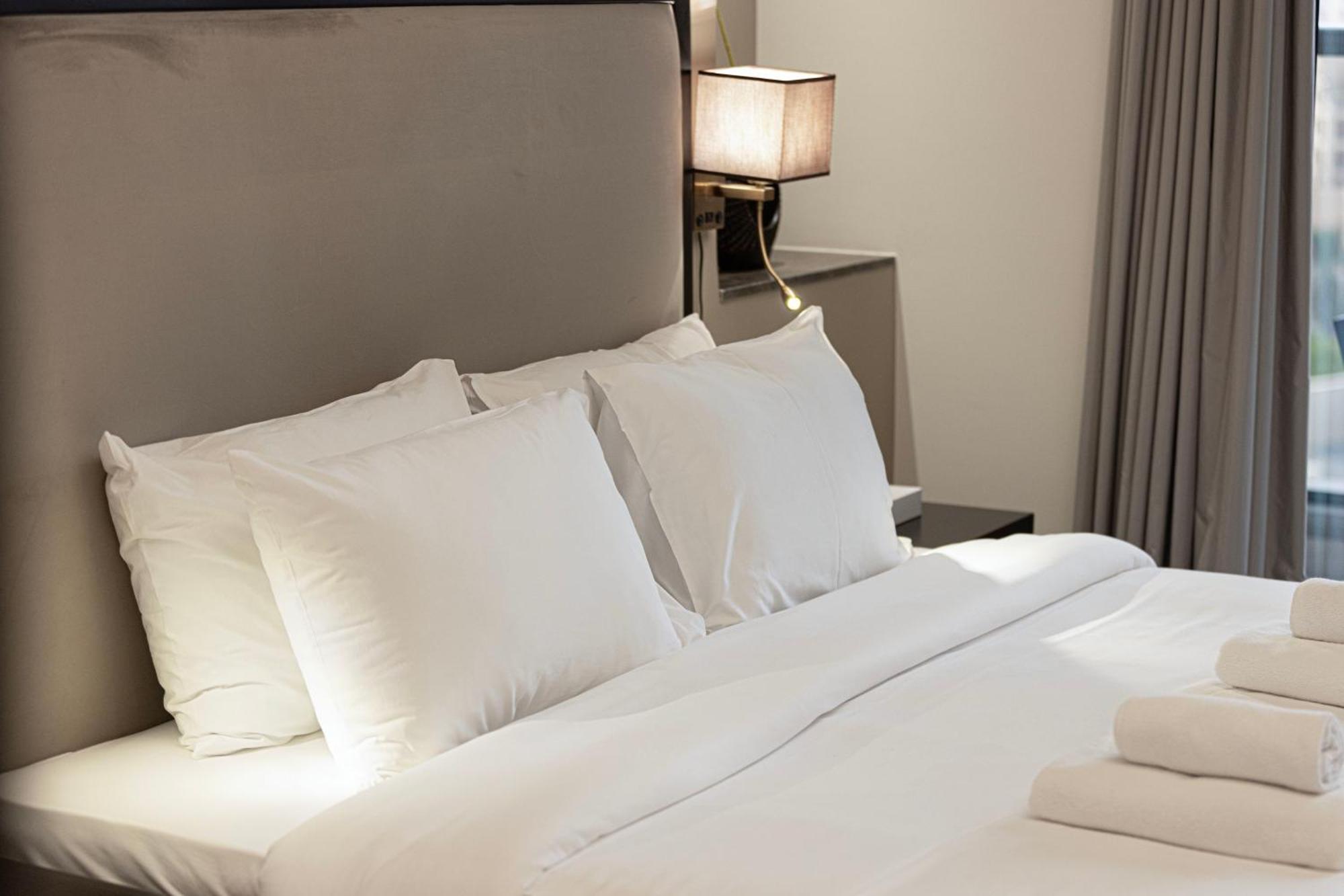 Luxurious Downtown Oasis By Burj Khalifa And Mall Apartamento *