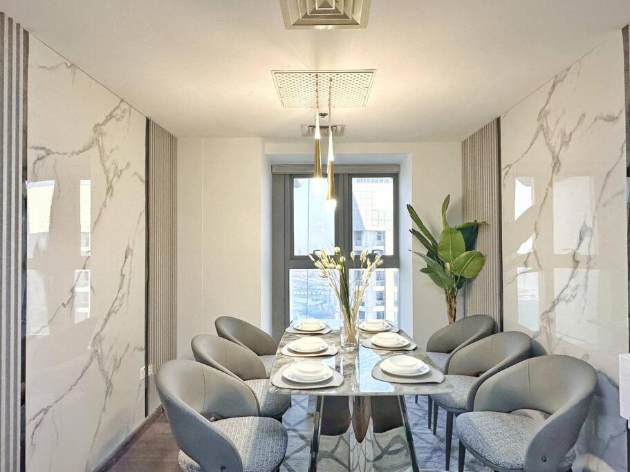 Skyview Haven 2br & Ocean Breeze Appartement Dubaï