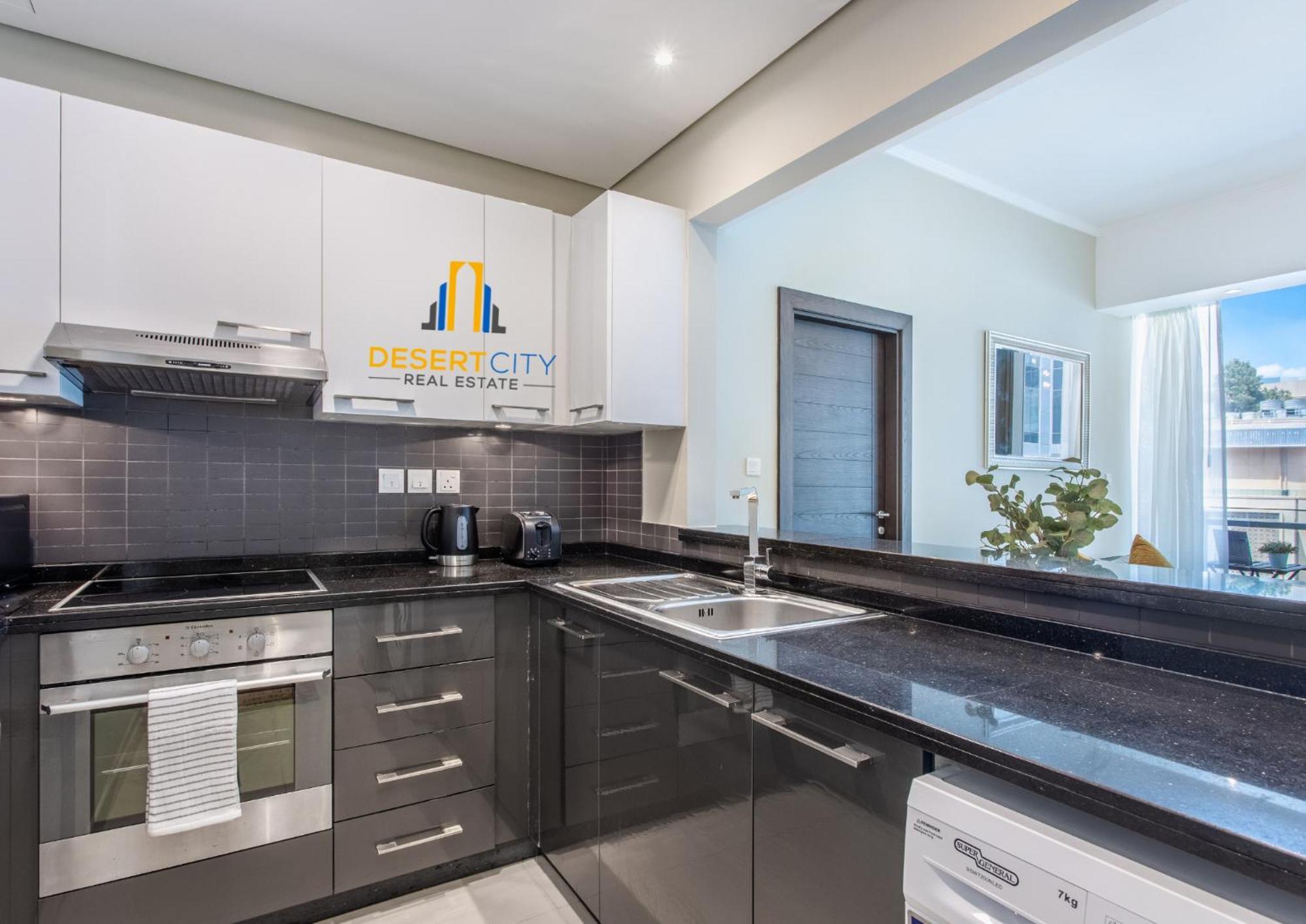 One Bed In Marina With Marina Views, Hosted By Desert *