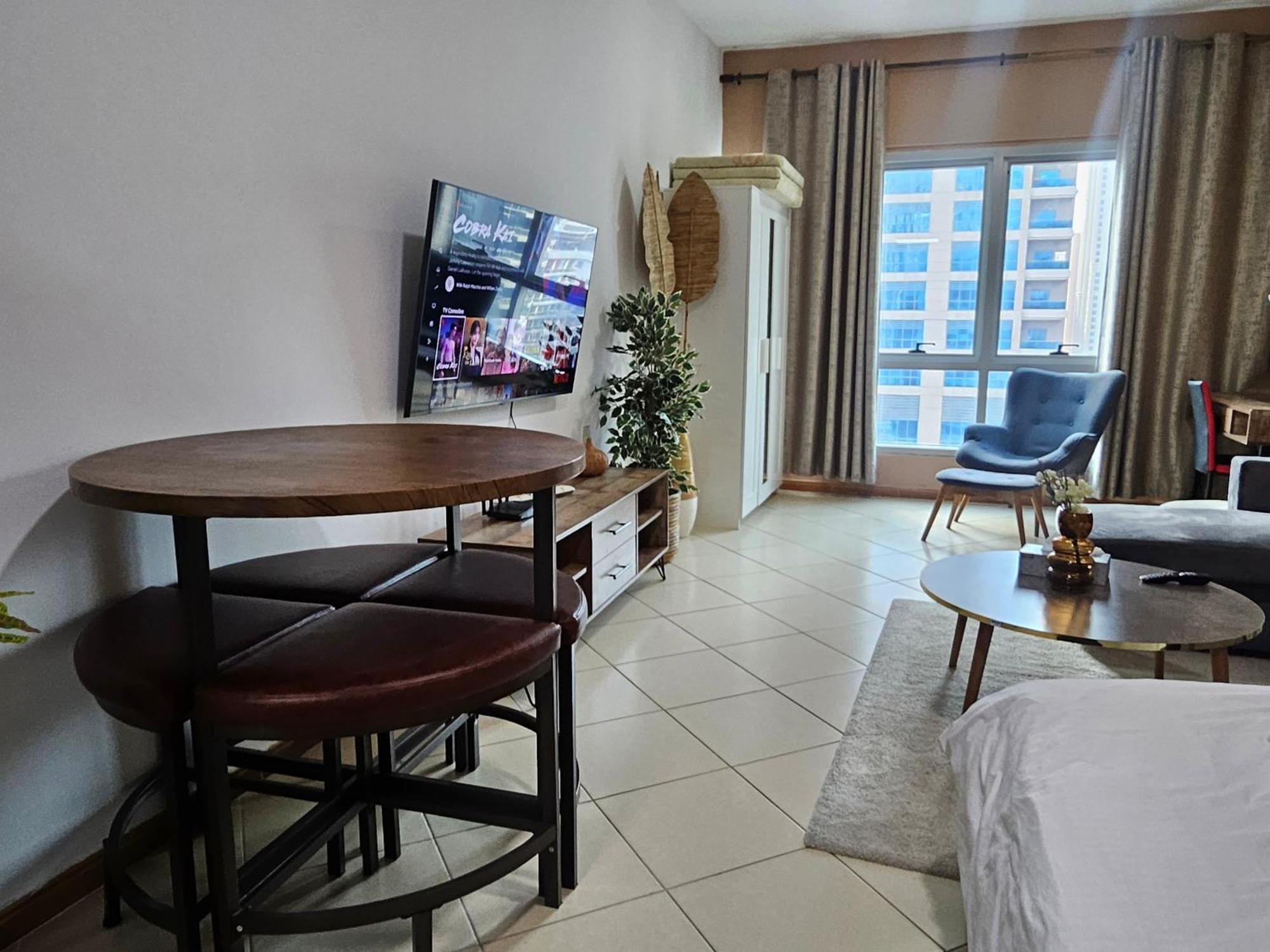 Stunning Apartment, Partial Sea View, Canal Marina View, 5 Min Walk To Jbr And Metro Dubái