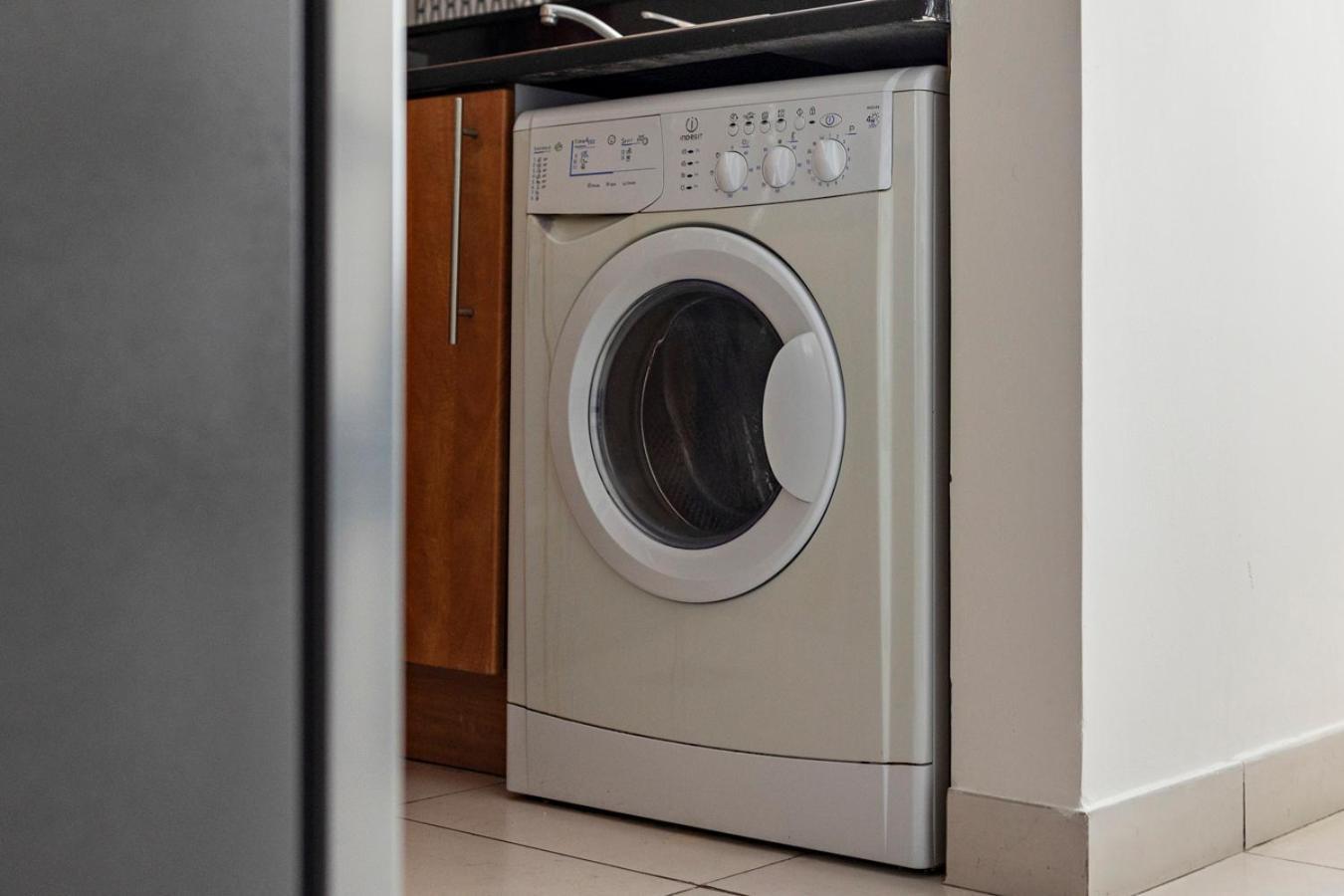 Appartement Stonetree - Newly Furnished - Near Metro