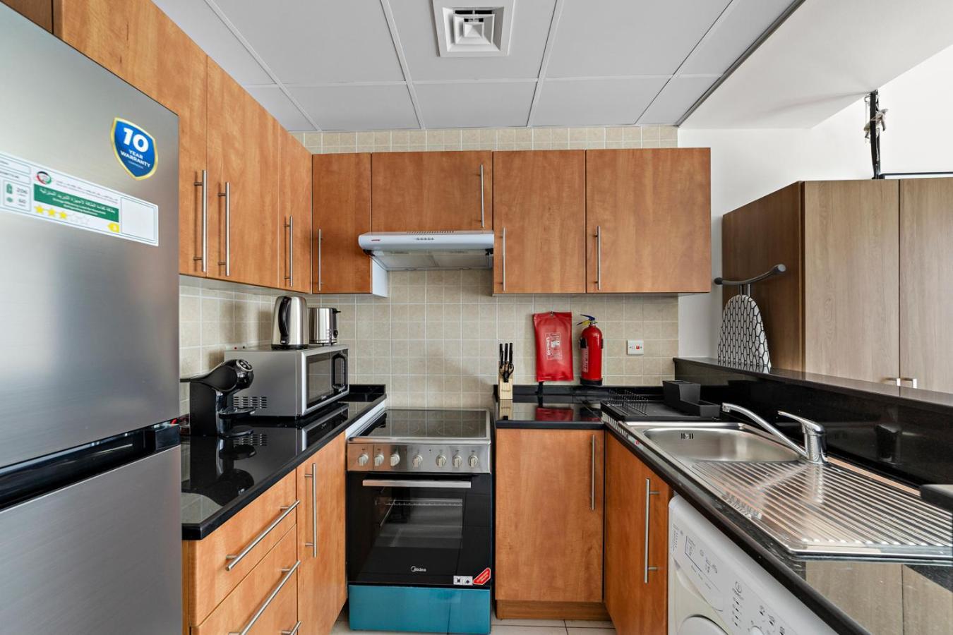 Stonetree - Newly Furnished - Near Metro *