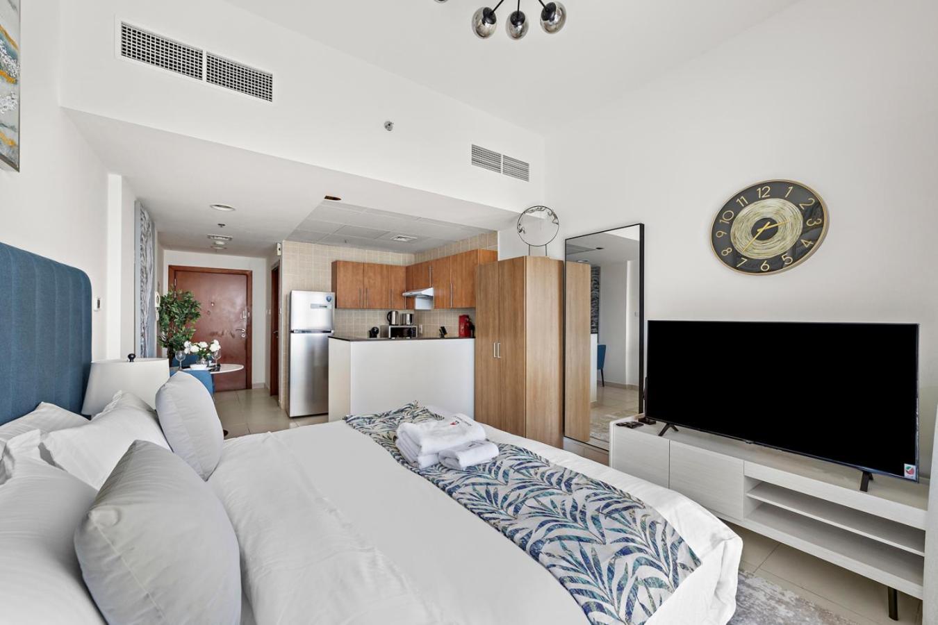 Stonetree - Newly Furnished - Near Metro Lejlighed