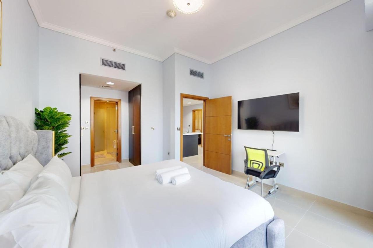 Apartment Ocean Heights - Exquisite One Bedroom *