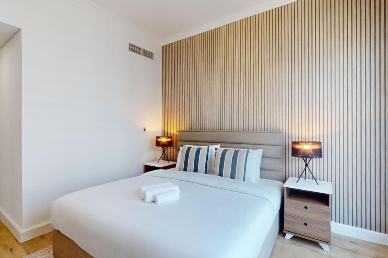 Appartement Bay - Enticing Two Bedroom Dubaï