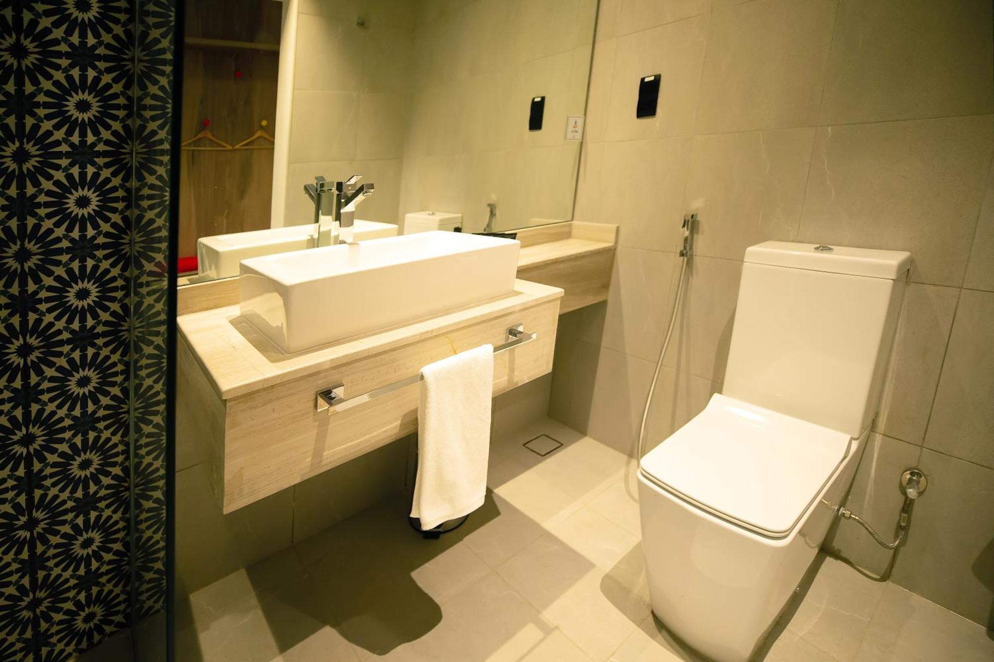 Kingsgate Canal By Millennium 3* Dubai