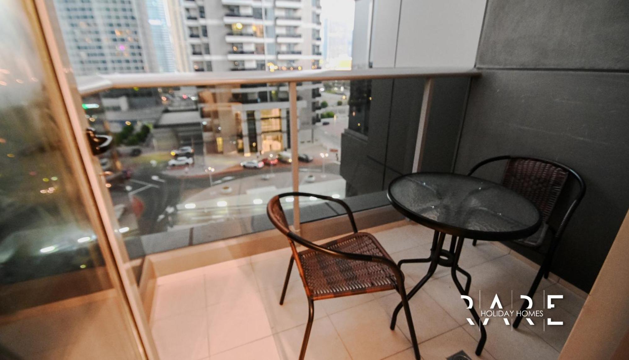 Green Lakes Tower: Jumeirah Lake Towers With Marina Views