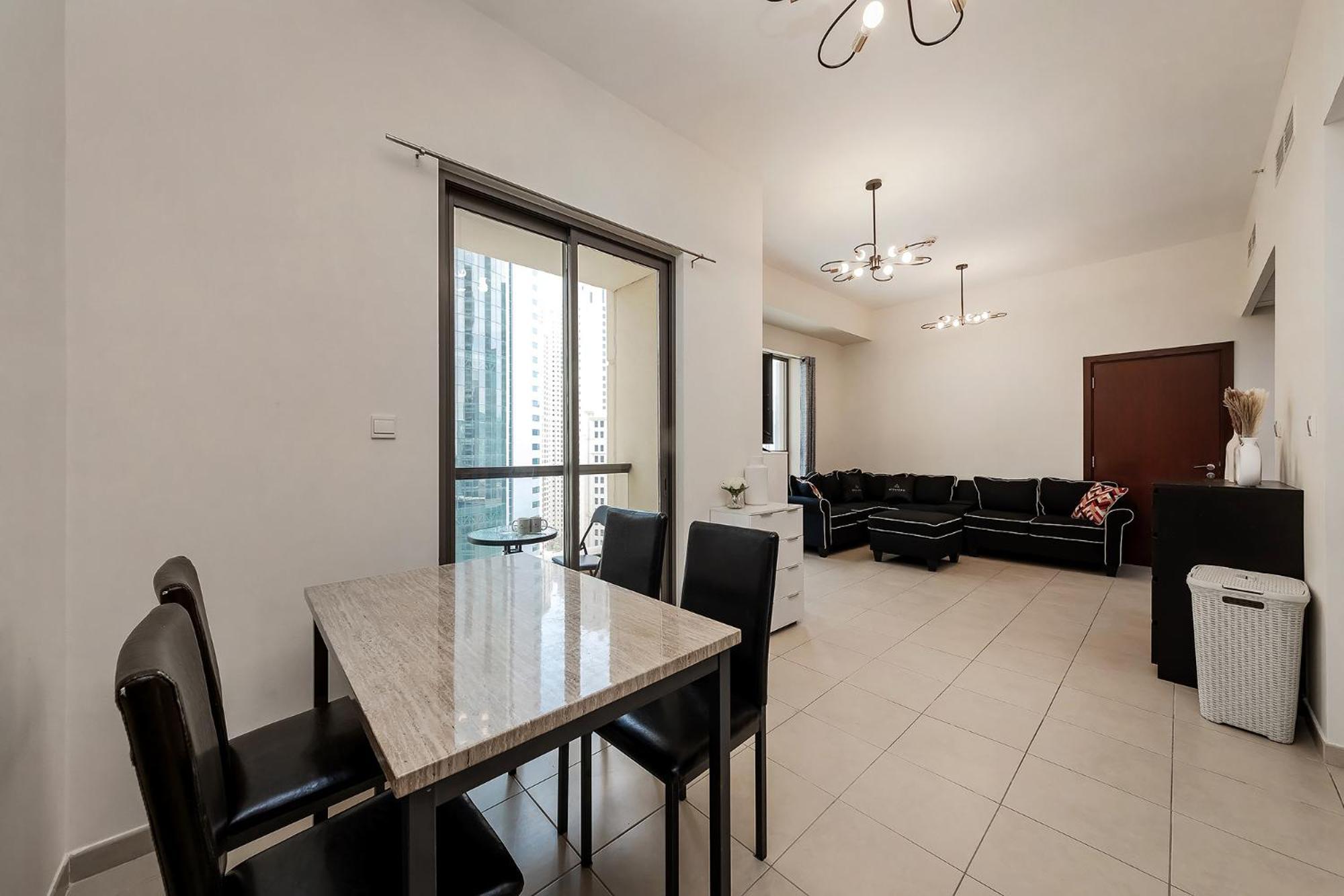 Excellent 1bdr At Bahar 6 Appartamento