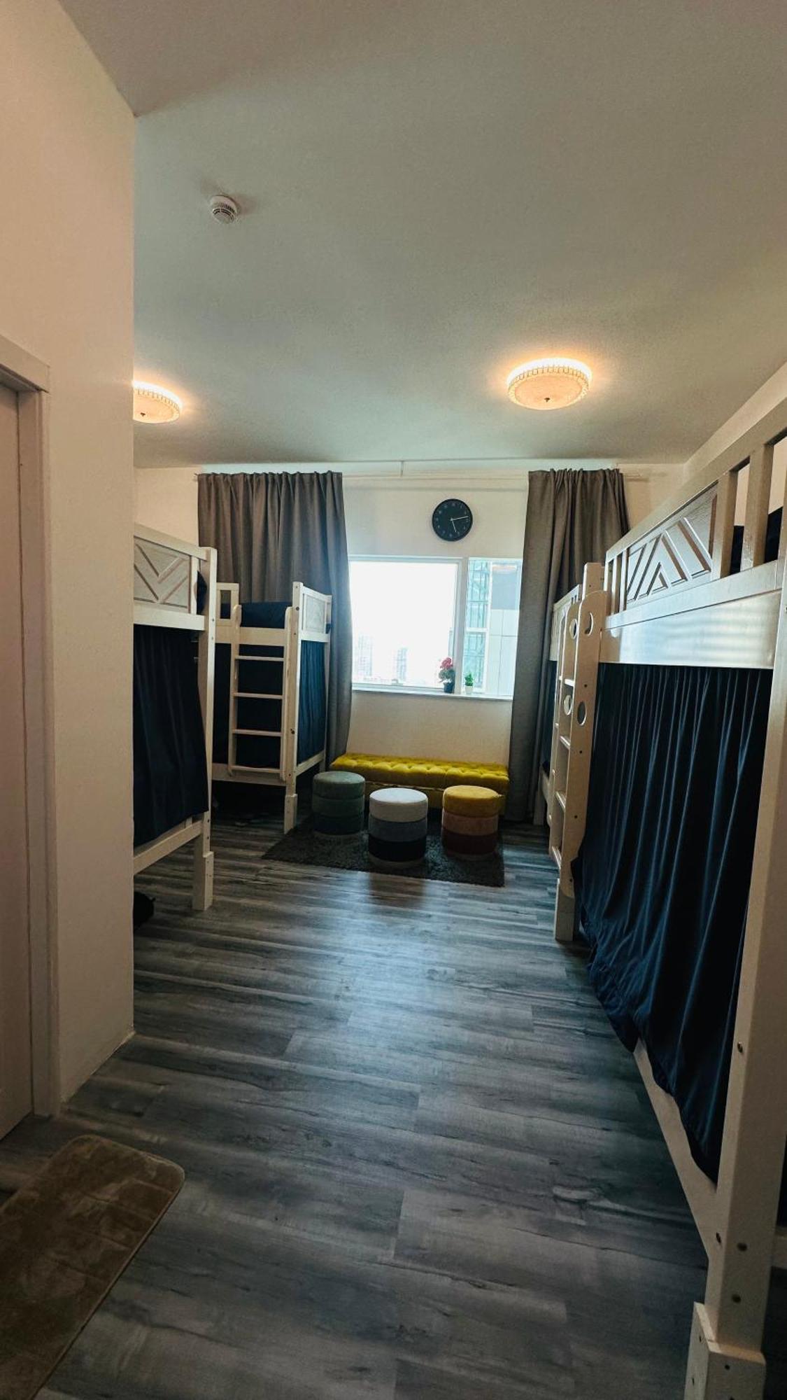 Hostal Urban Panda Marina Dubái
