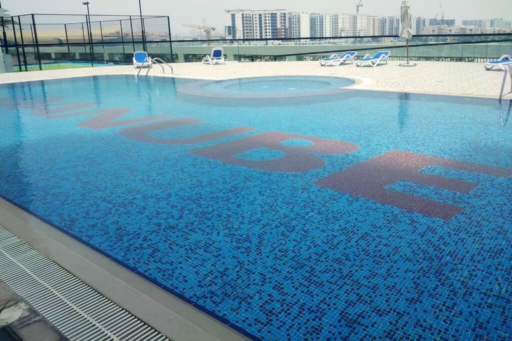 Brown Stone Homes Glamz Apartamento Dubai