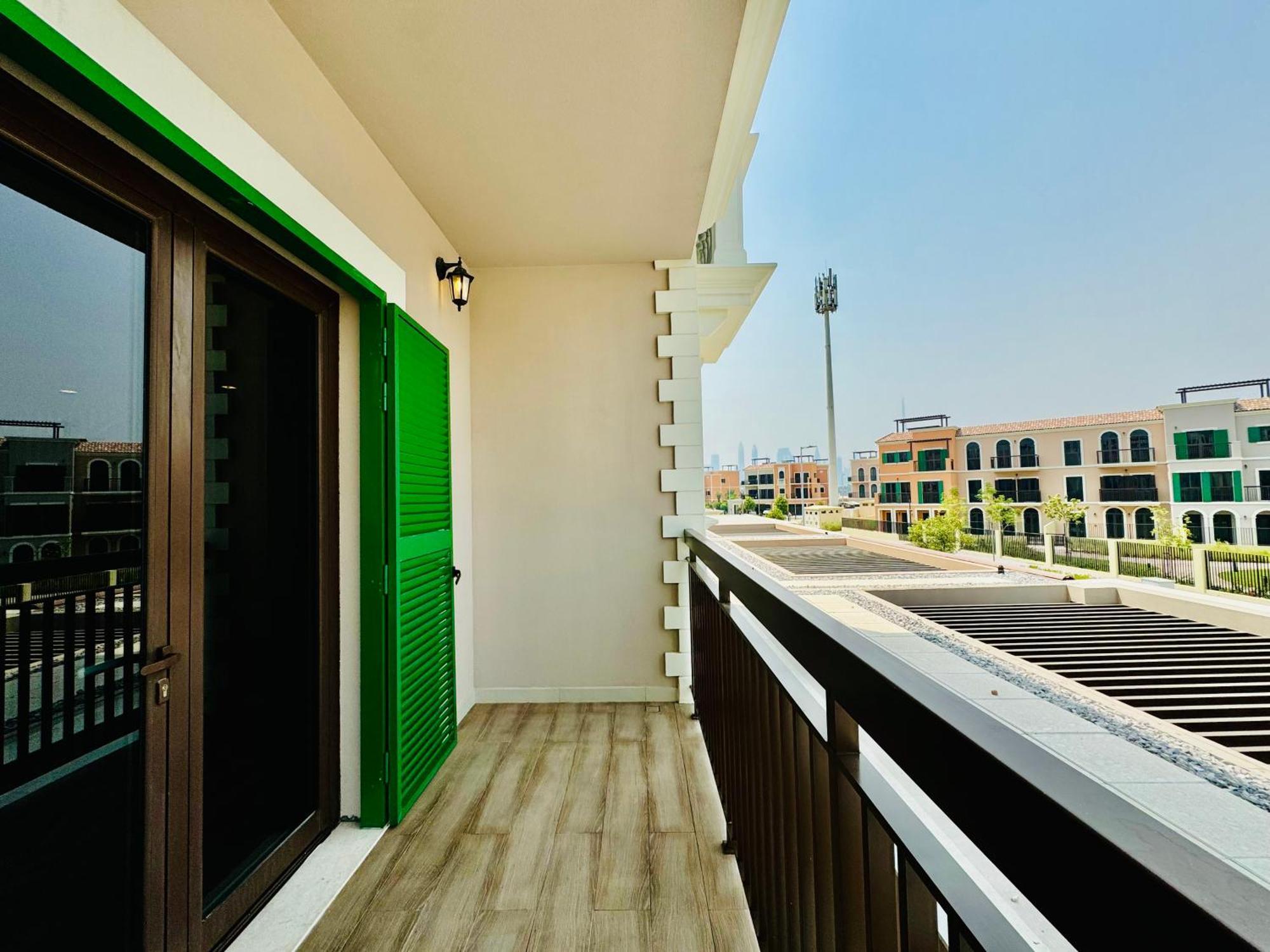 Villa Venduras - Spacious 4-bedroom Luxury In La Mer, Dubaï