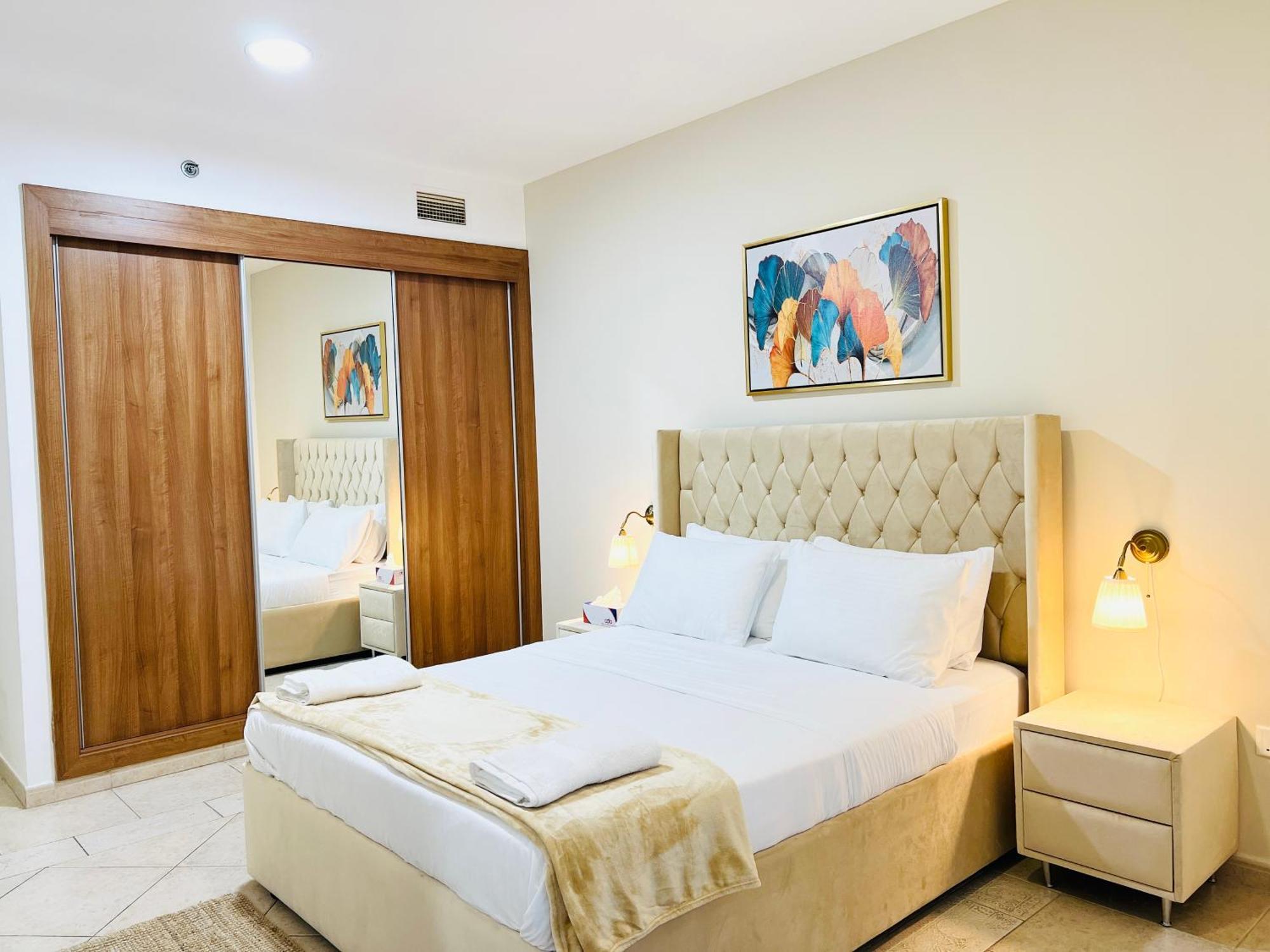 Sea View 1 Bedroom Flat, Luxury Amenities, Near & Club With Free Parking In Marina Appartement
