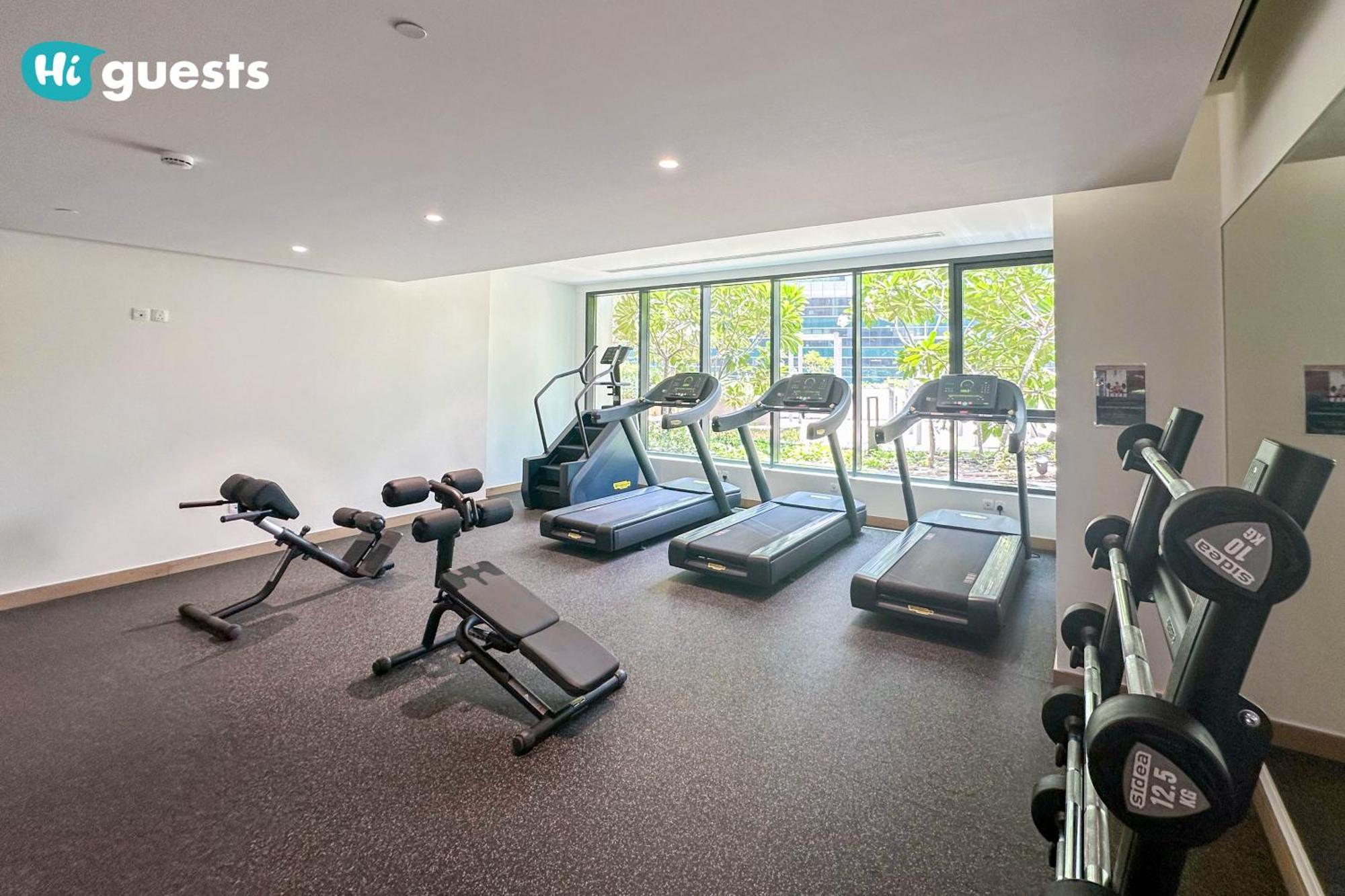 Higuests - Ahad Modern In Dubai's Business Hub * Dubai