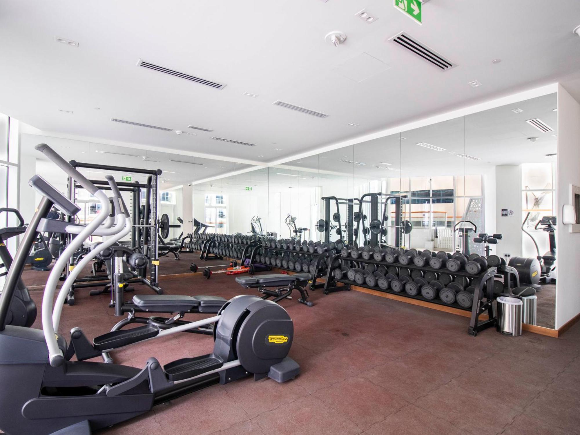 Elegant 2br Ensuite With Canal & Burj Khalifa View * Dubaï