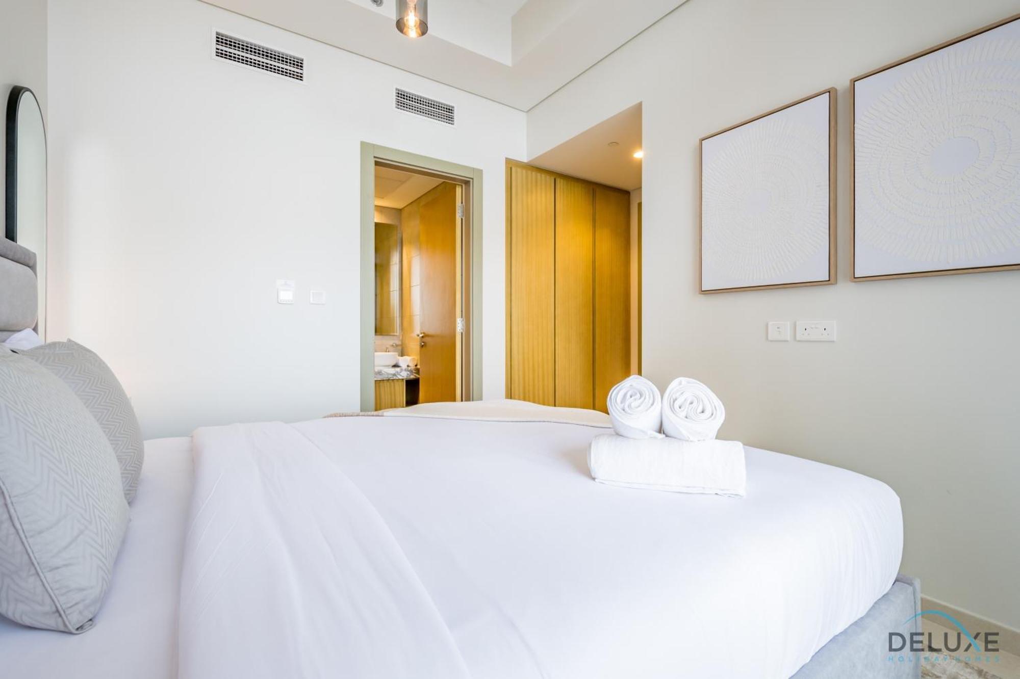 Views! Promo On Delightful 2br In Aykon By Deluxe Homes *