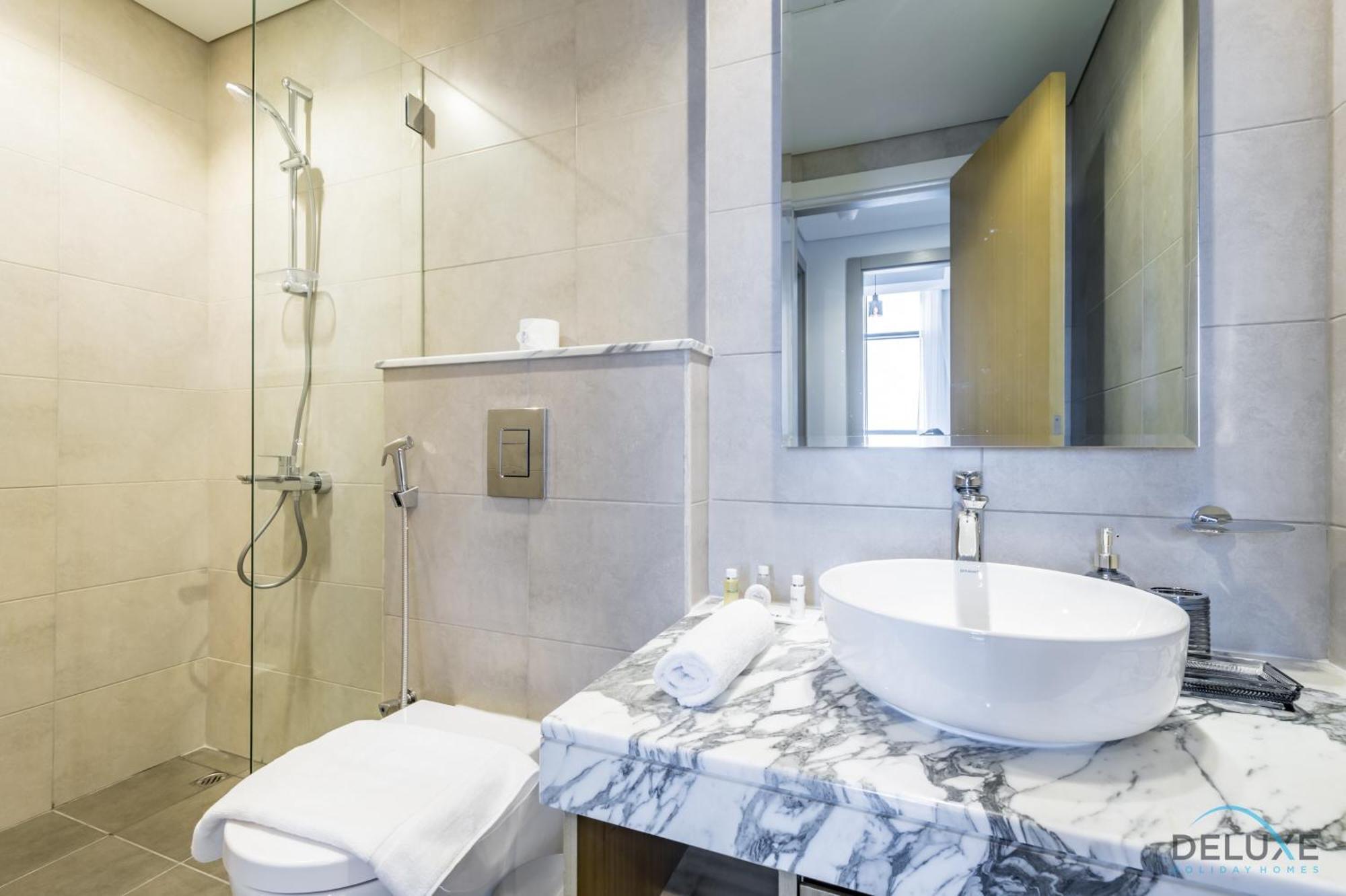Views! Promo On Delightful 2br In Aykon By Deluxe Homes