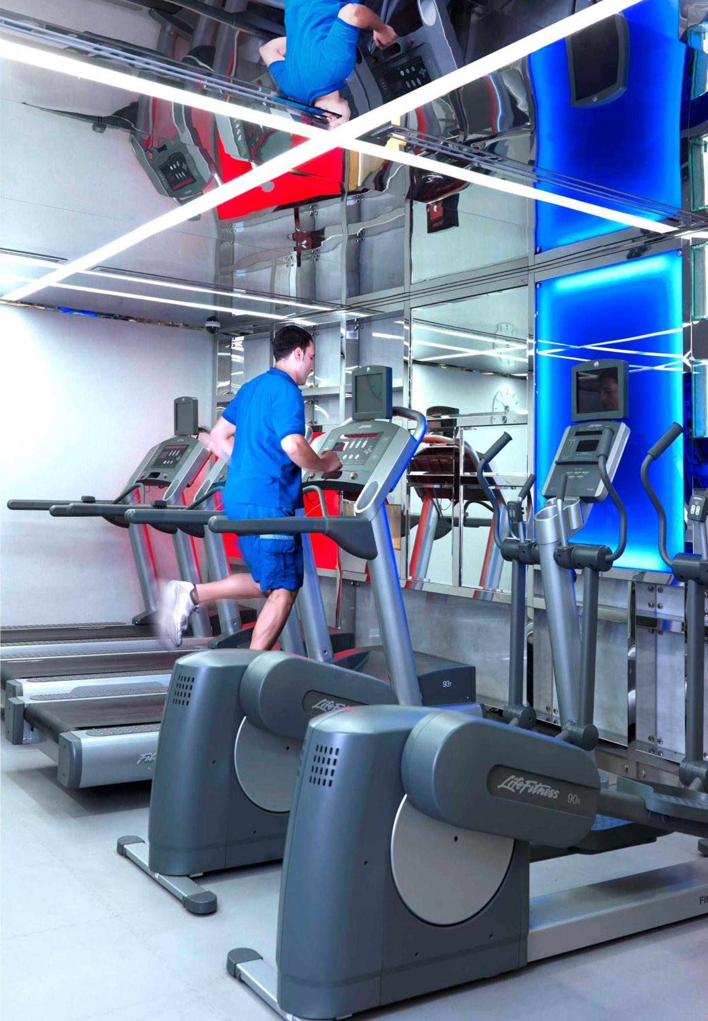 Radisson Blu Hotel, Media City Hotel 4*