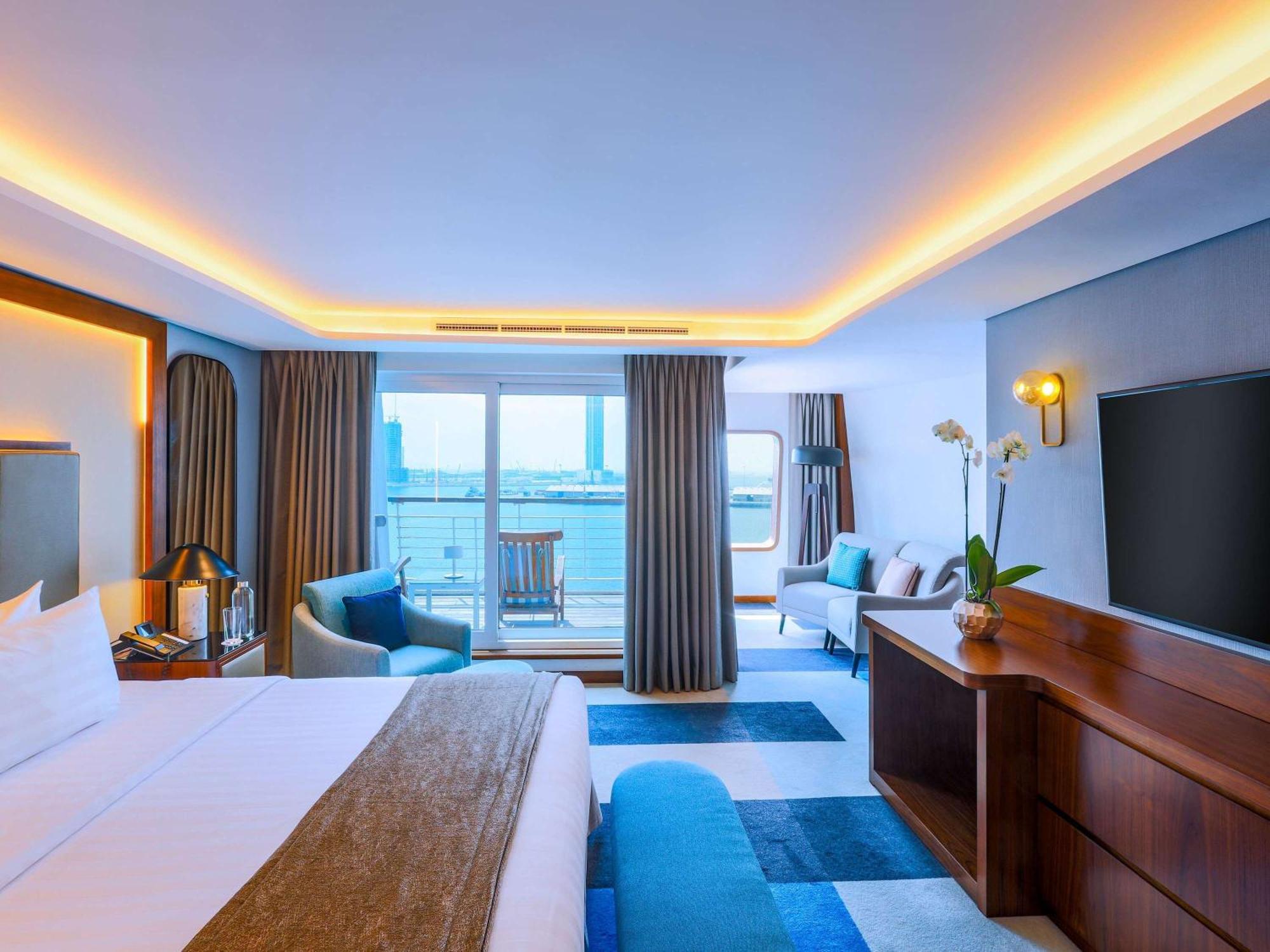 Hotel Queen Elizabeth 2 4*