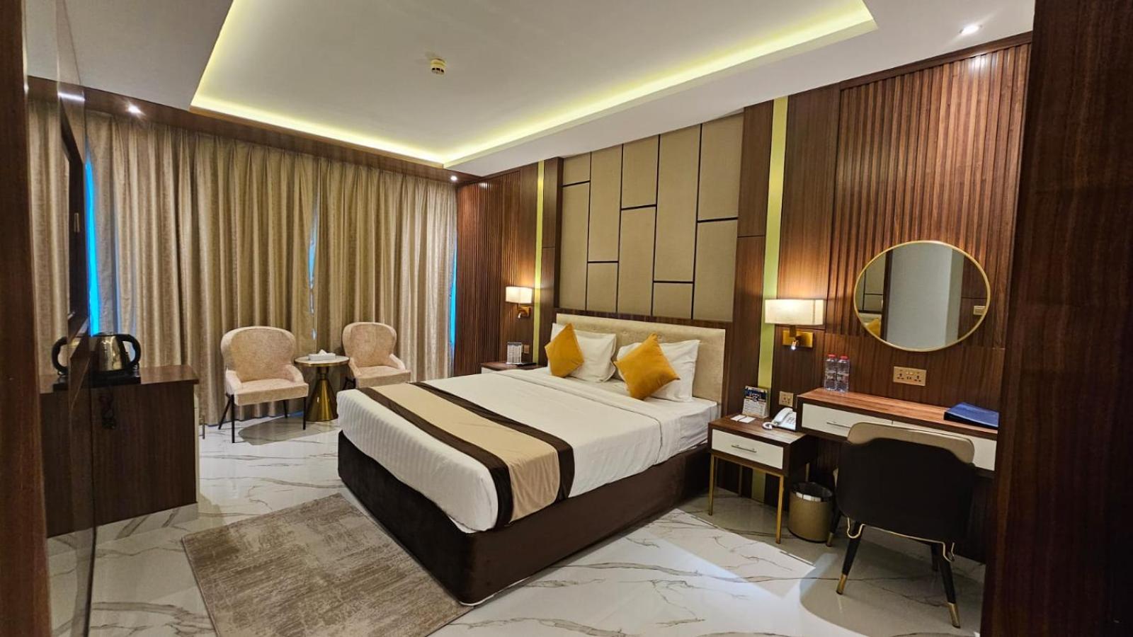 Hotel Golden Tulip Deira 4*