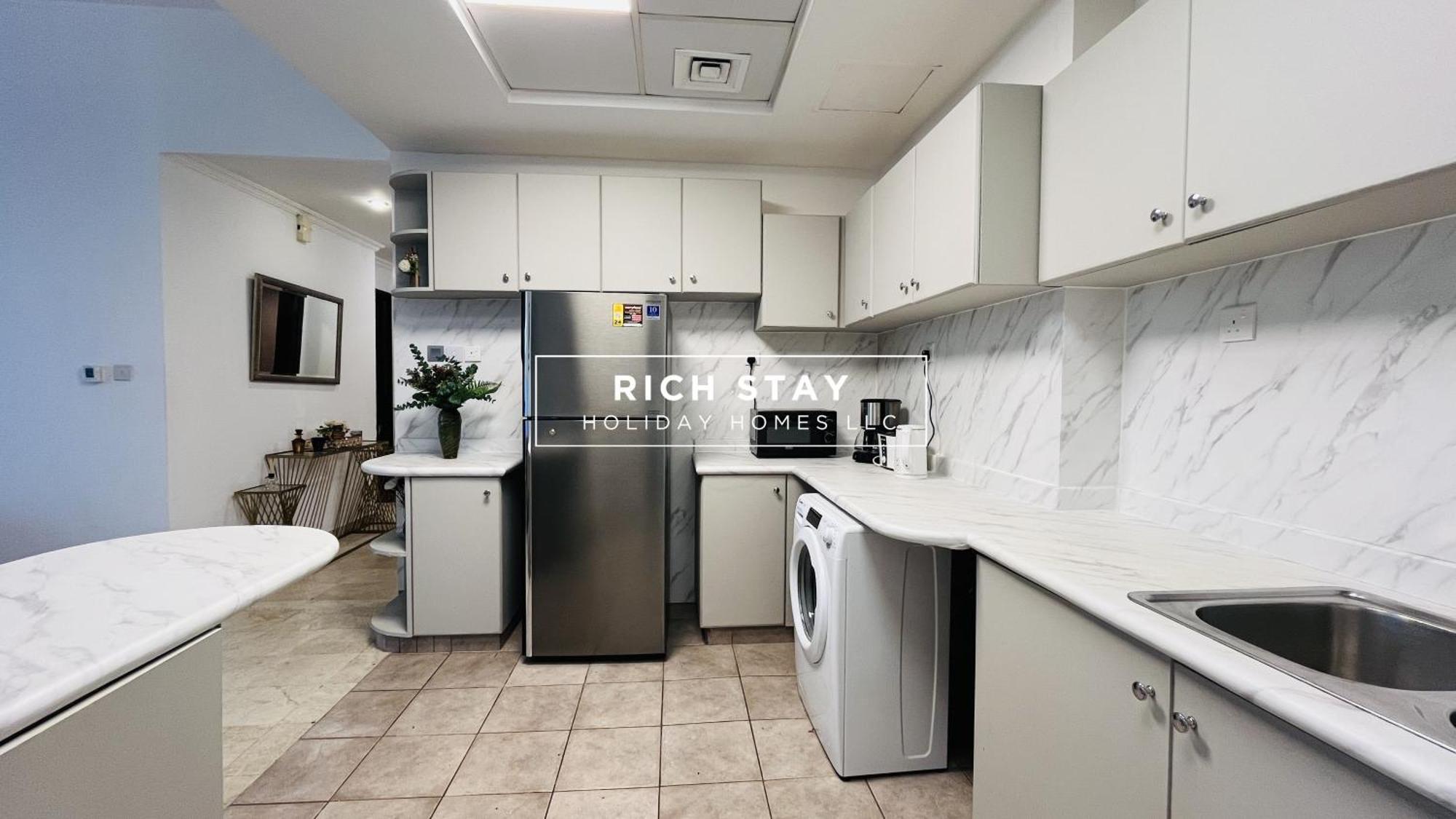 Marina Canal View 2,5 Bedrooms Apartemen Dubai