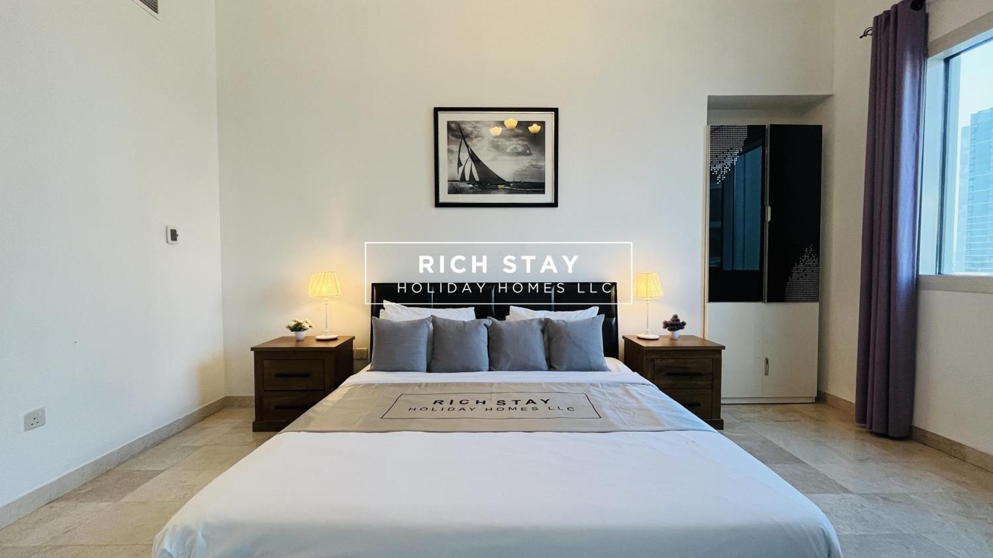 Marina Canal View 2,5 Bedrooms * Dubai